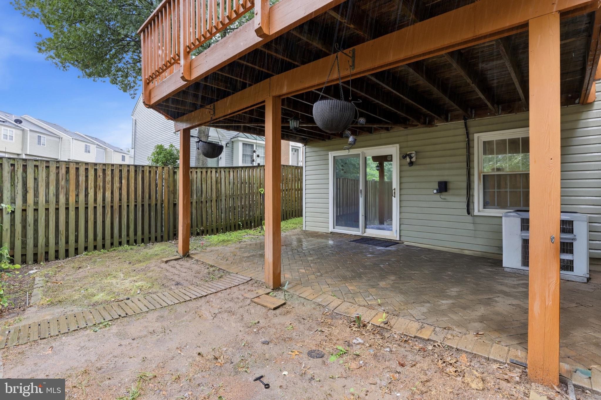 SADDLE CREEK - Residential