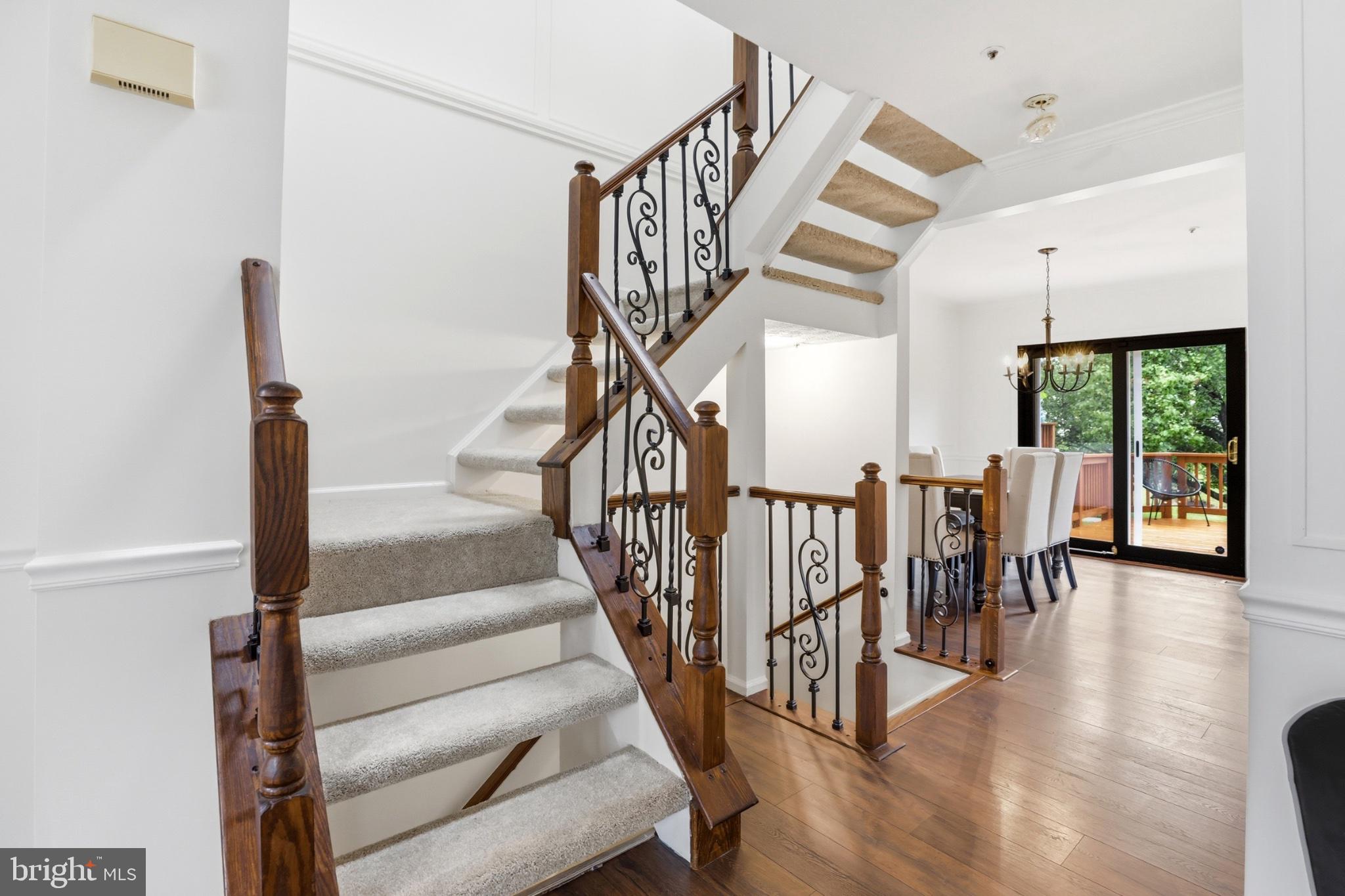 SADDLE CREEK - Residential