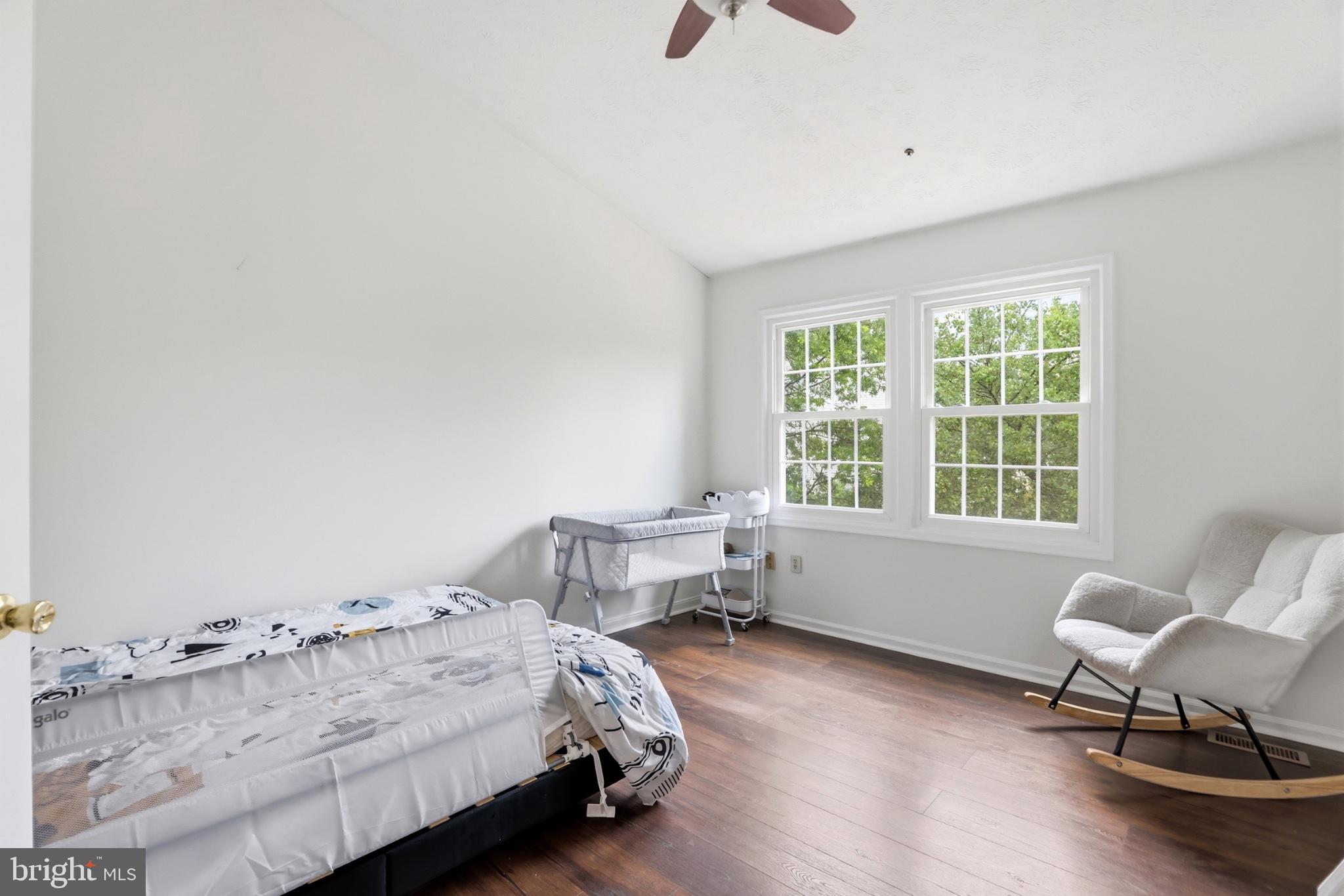 SADDLE CREEK - Residential