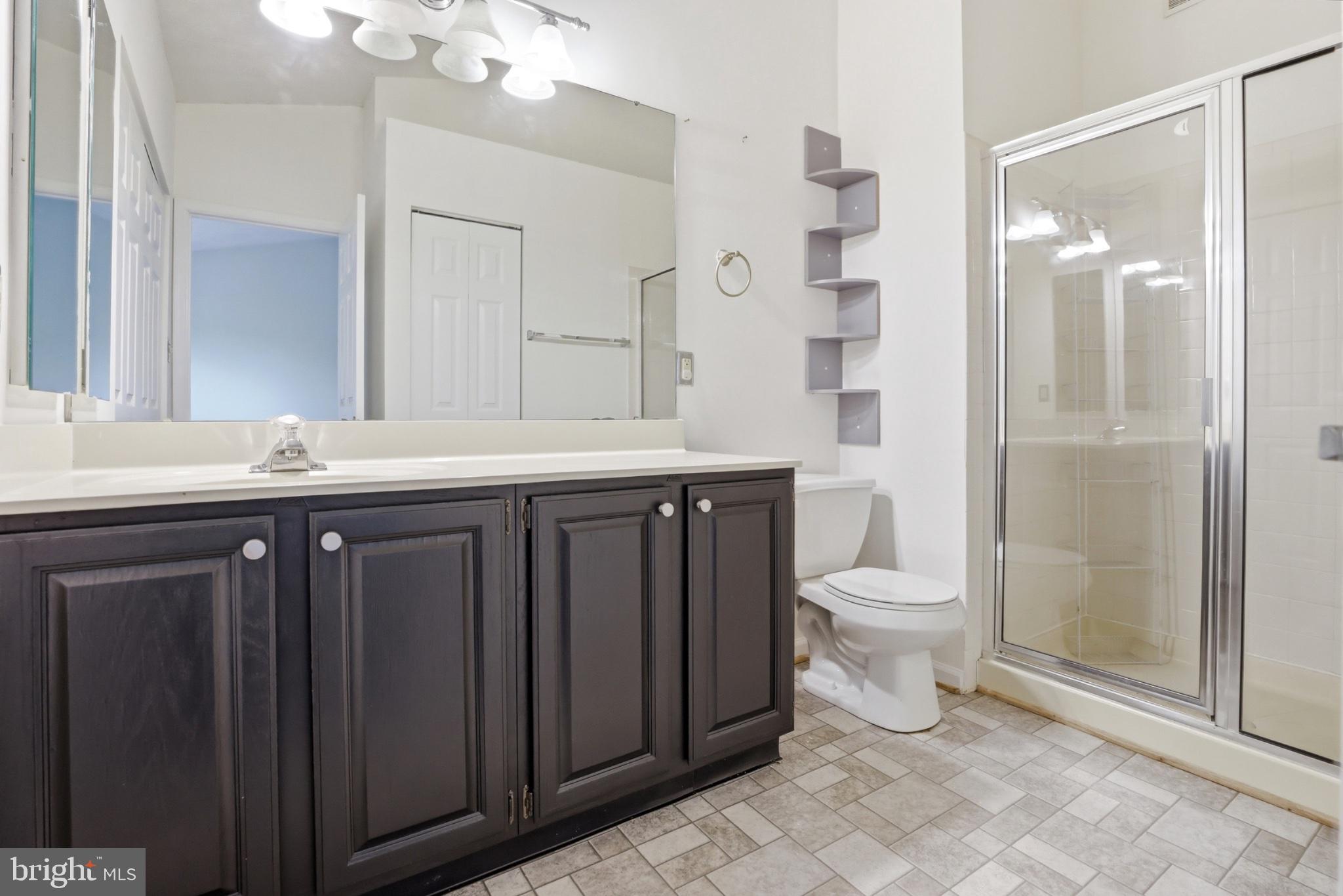 SADDLE CREEK - Residential
