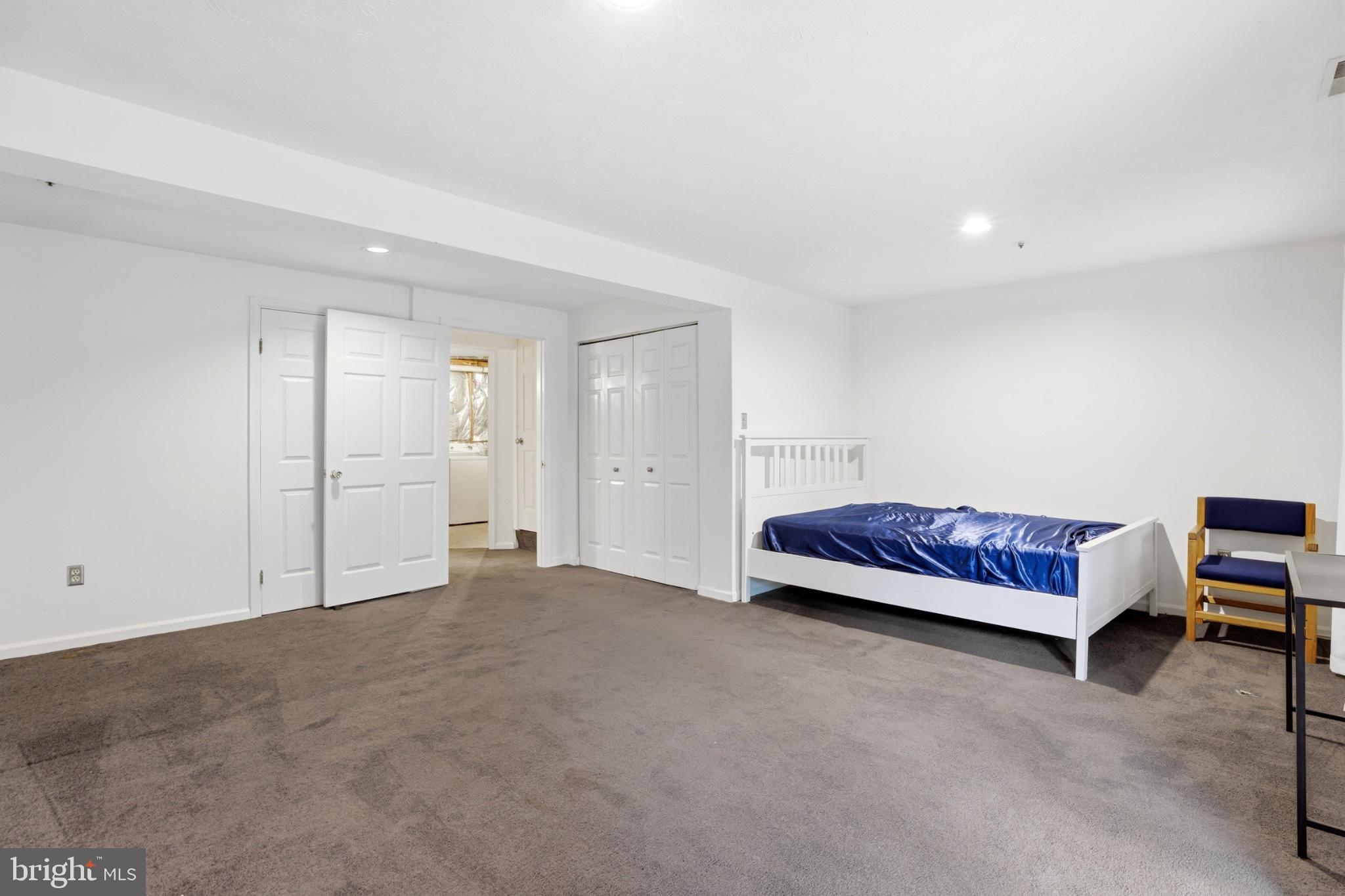 SADDLE CREEK - Residential