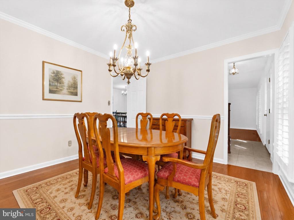 QUEEN ANNE WOODS - Residential