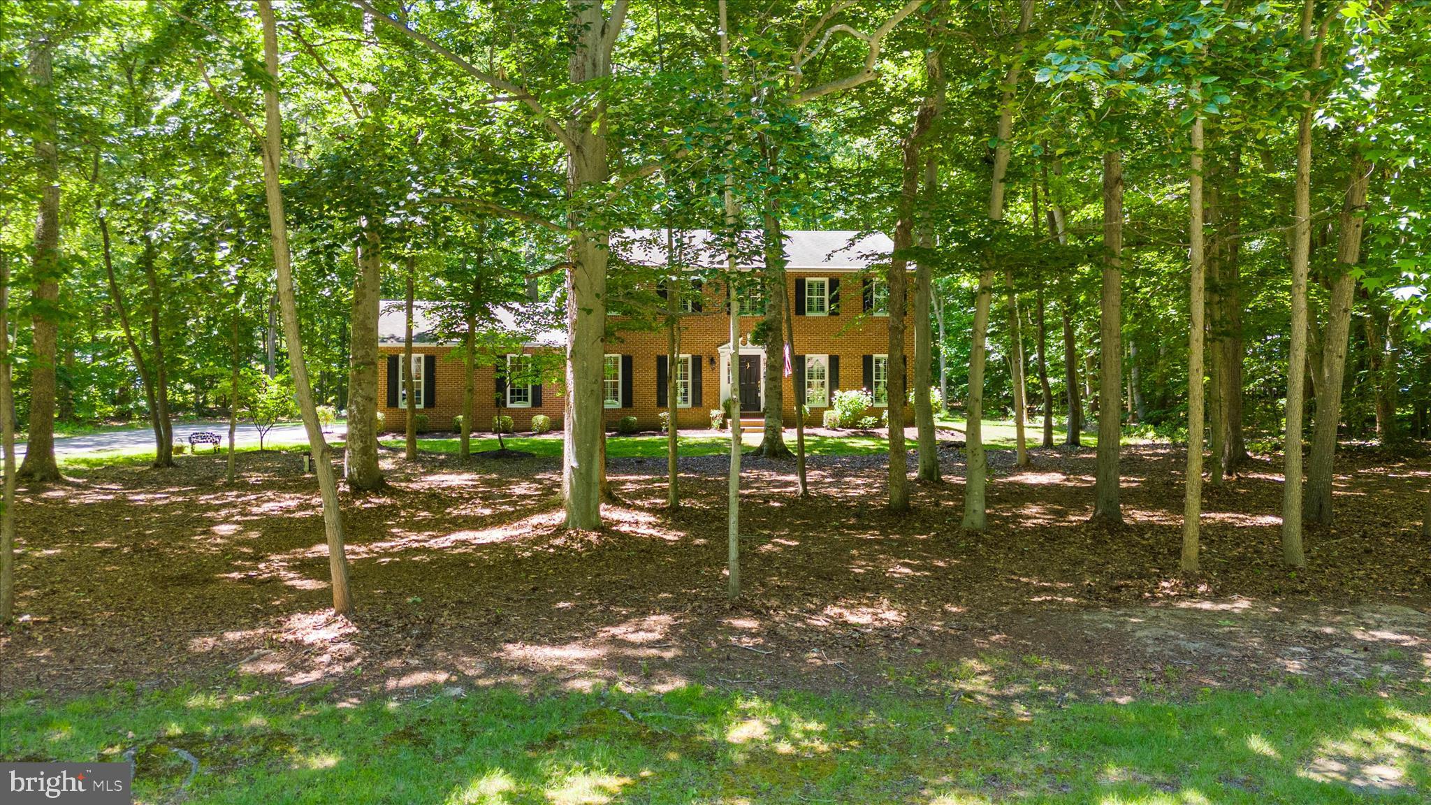 QUEEN ANNE WOODS - Residential