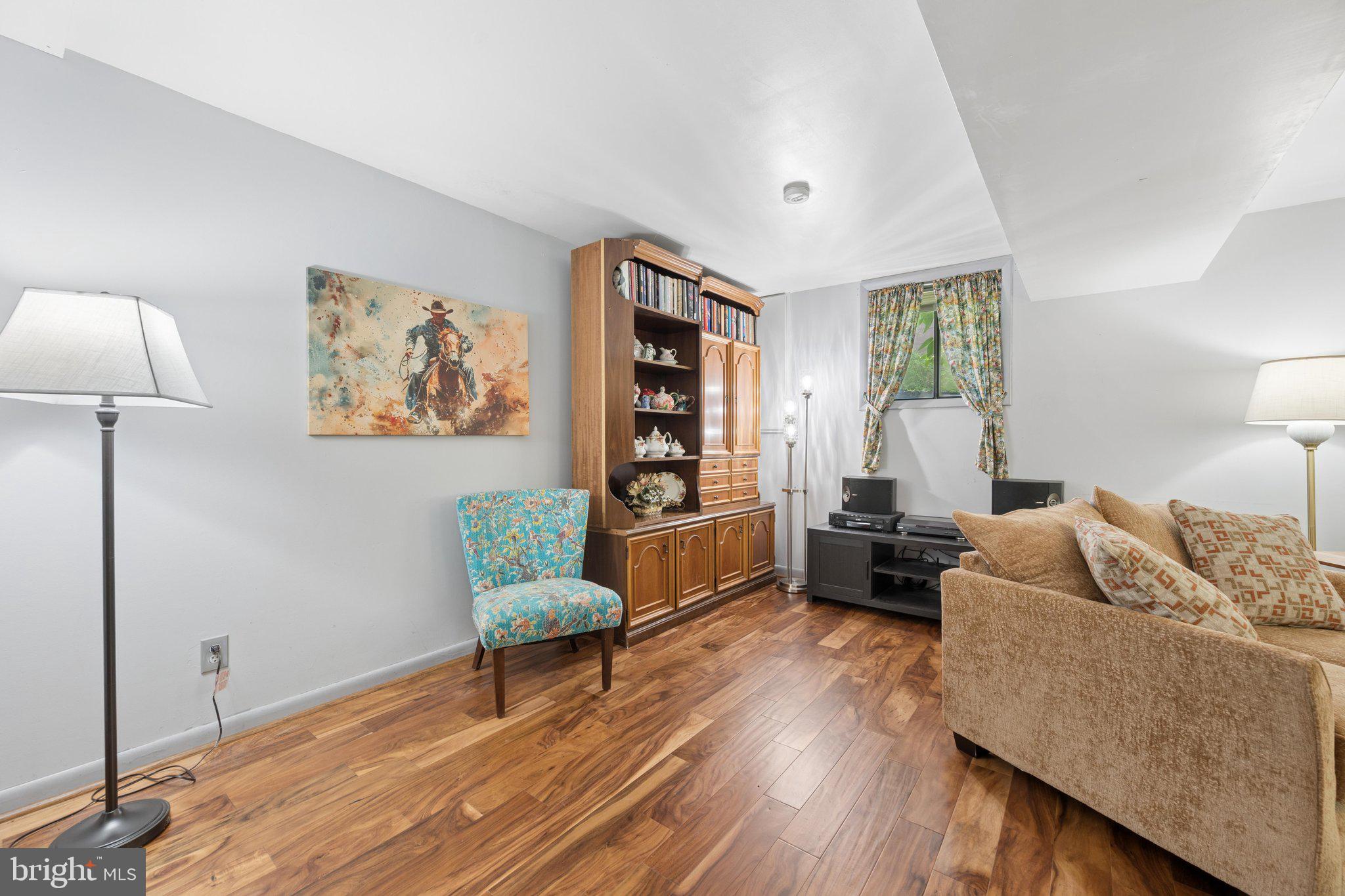 THE MEADOWS - Residential