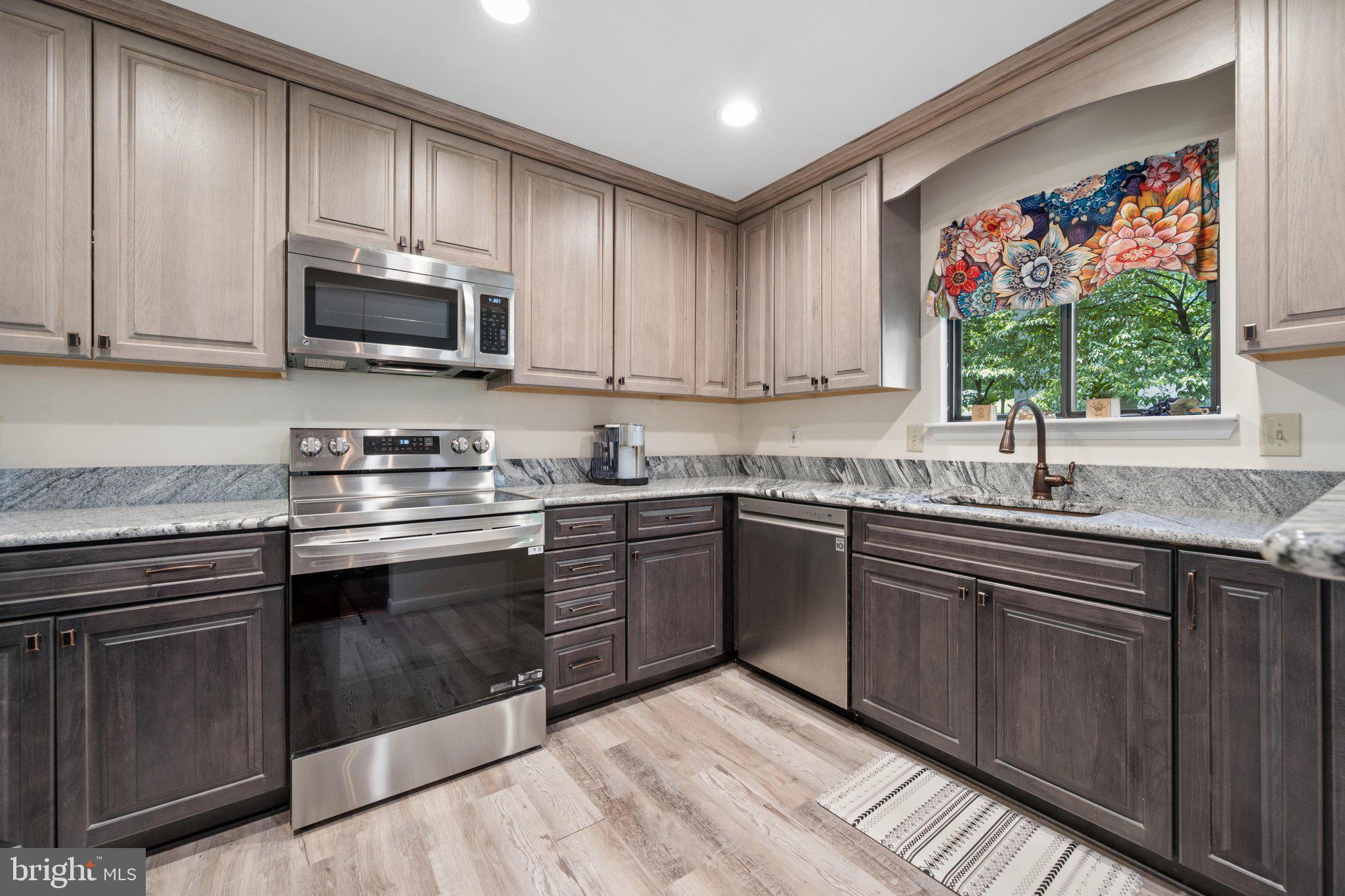 THE MEADOWS - Residential