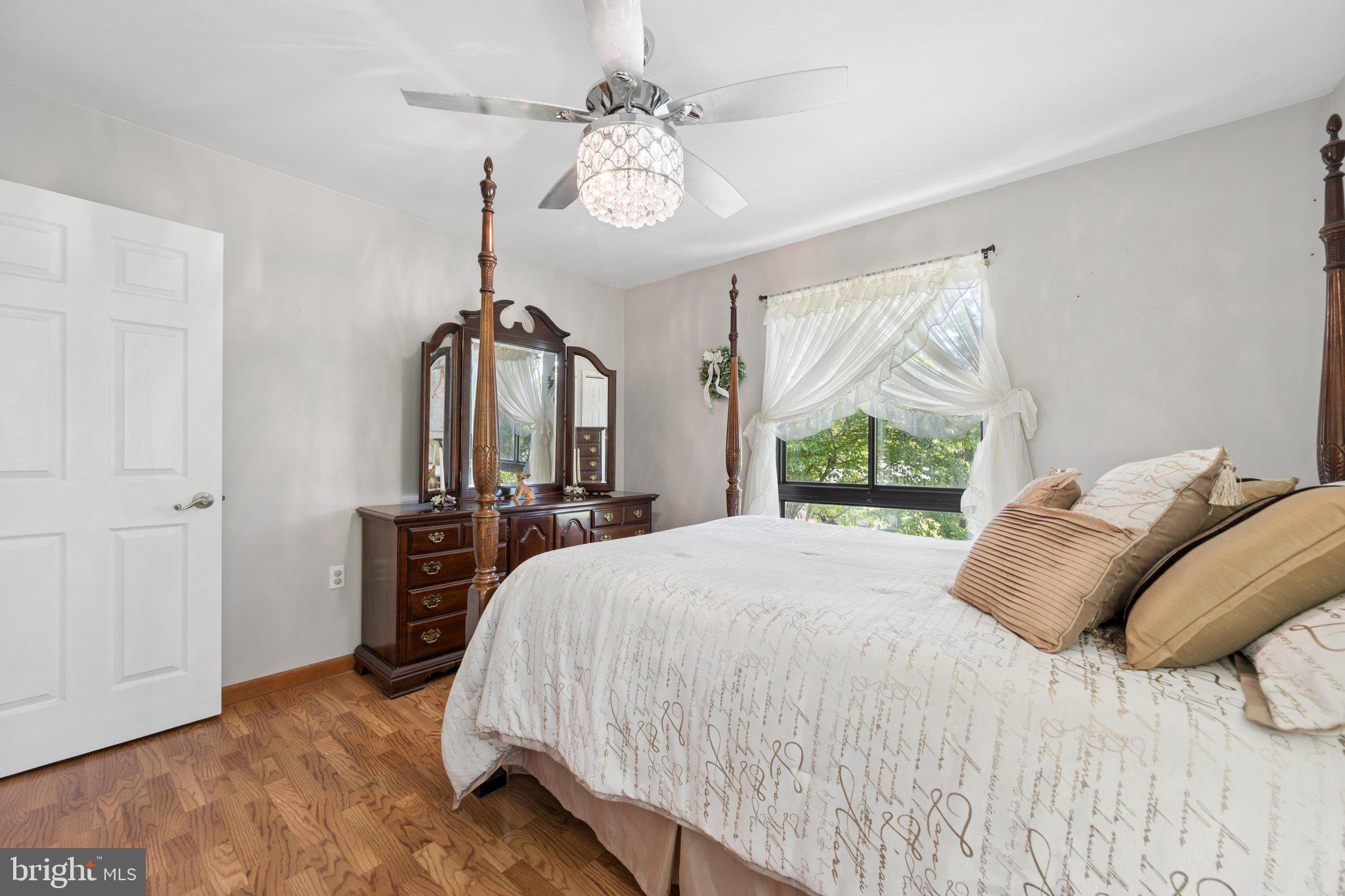 THE MEADOWS - Residential