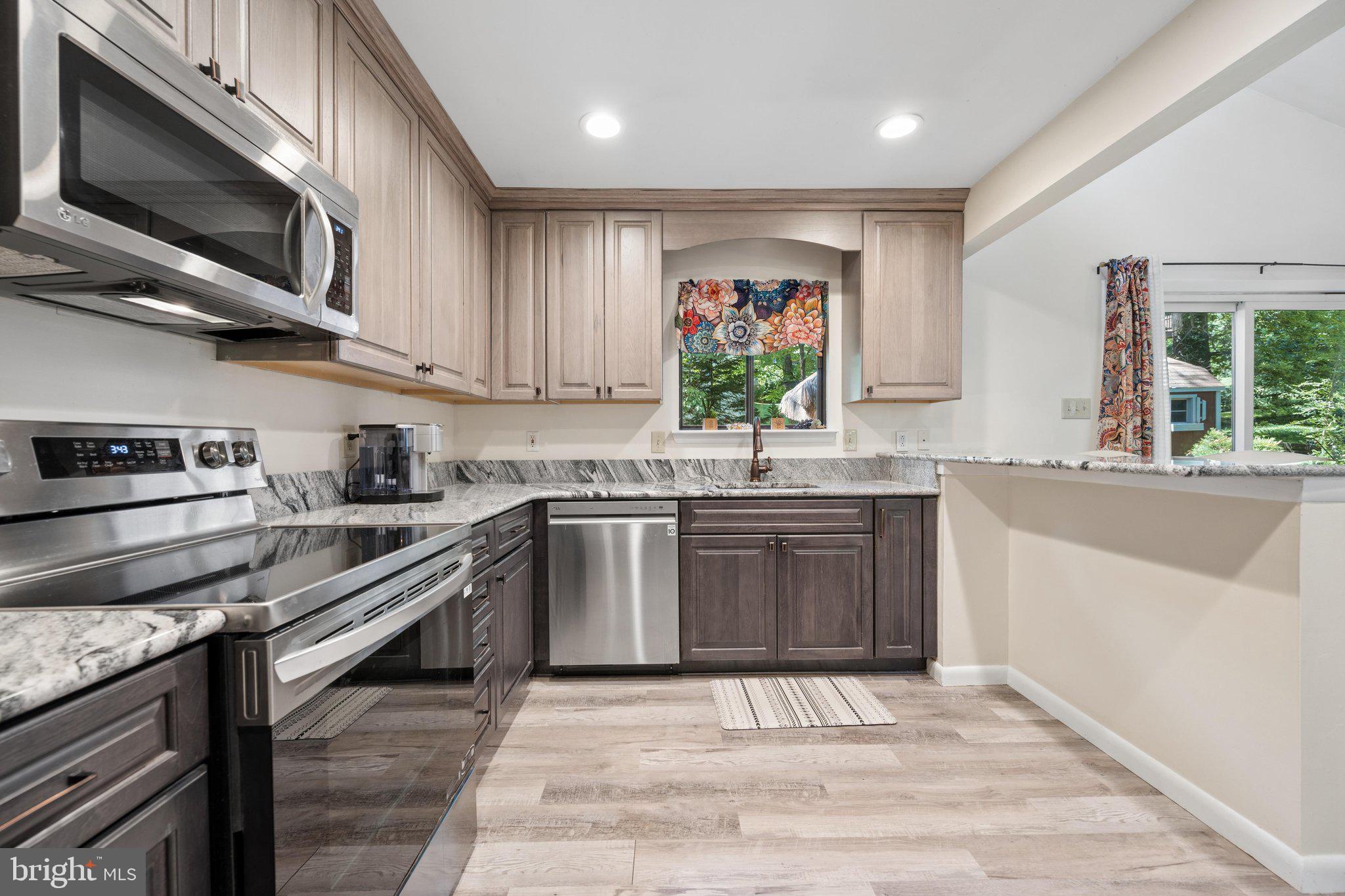 THE MEADOWS - Residential
