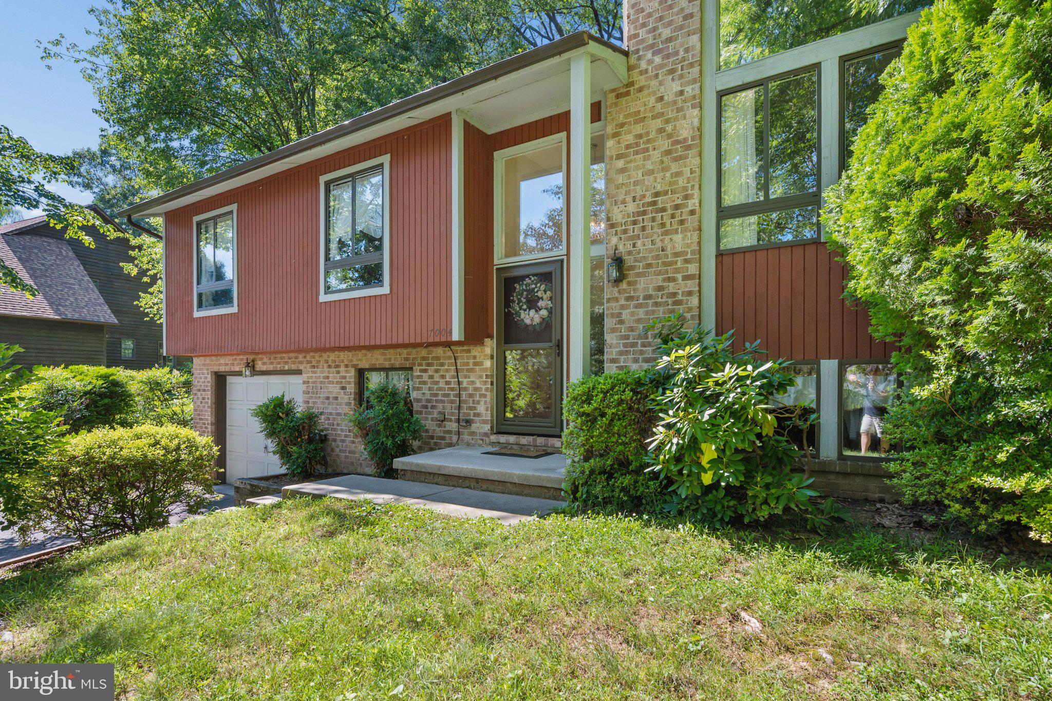 THE MEADOWS - Residential