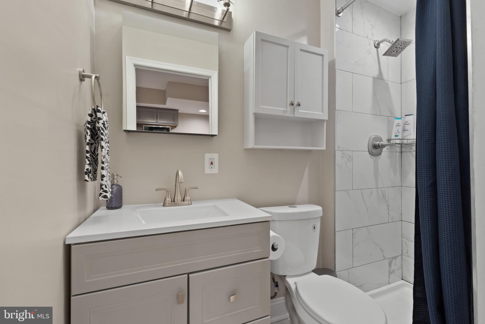 JOHNS HOPKINS - Residential Lease