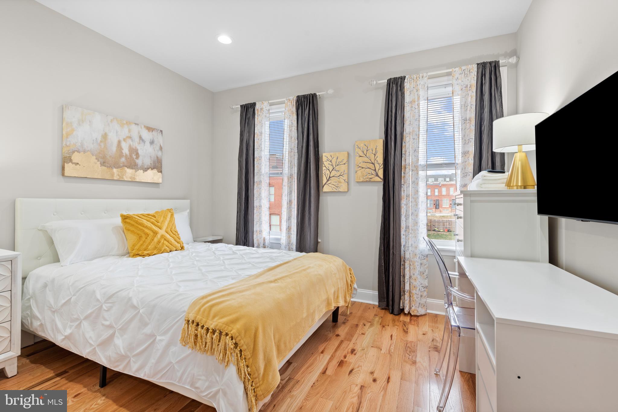 JOHNS HOPKINS - Residential Lease