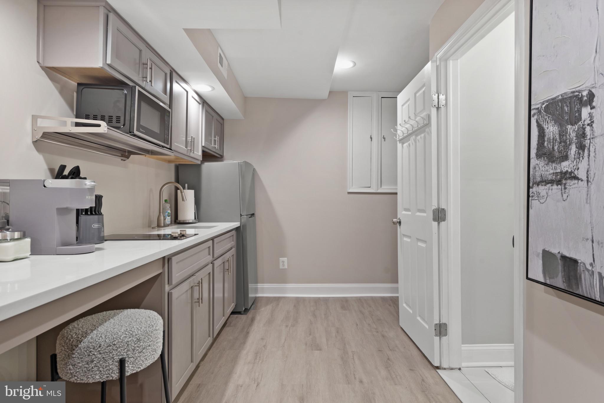JOHNS HOPKINS - Residential Lease