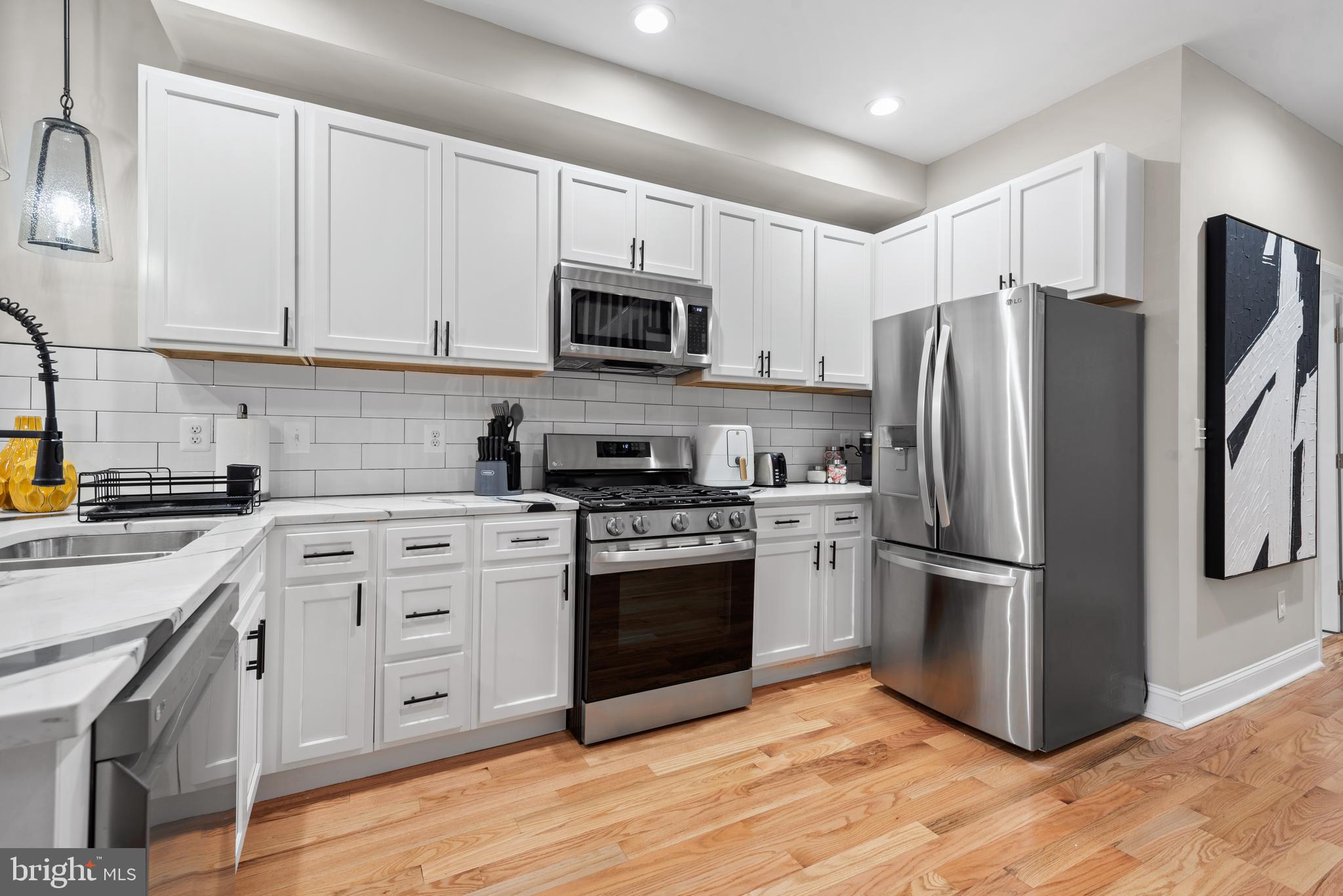 JOHNS HOPKINS - Residential Lease