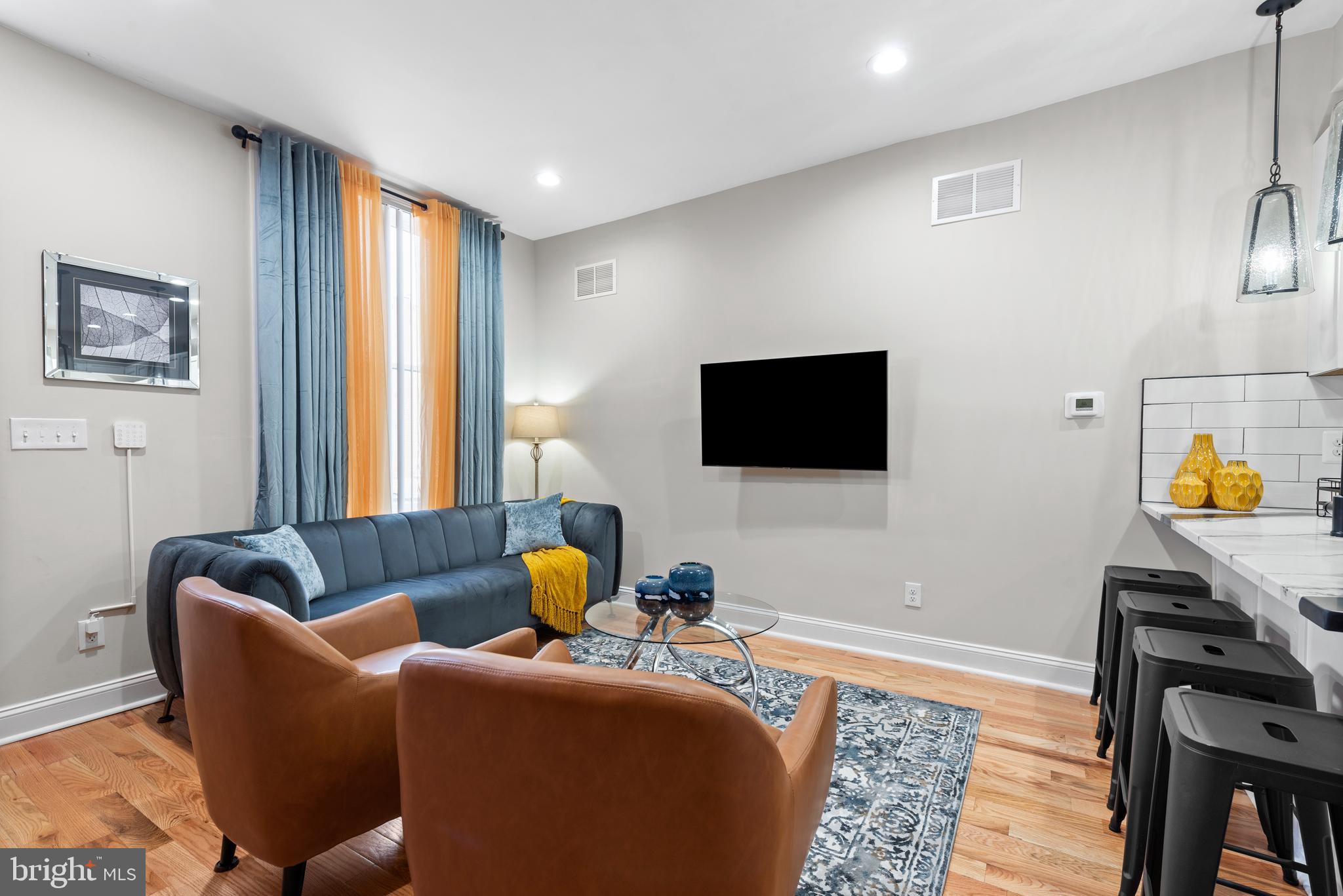 JOHNS HOPKINS - Residential Lease