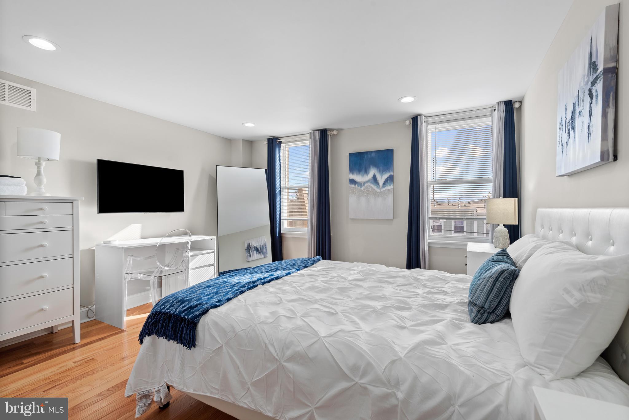 JOHNS HOPKINS - Residential Lease