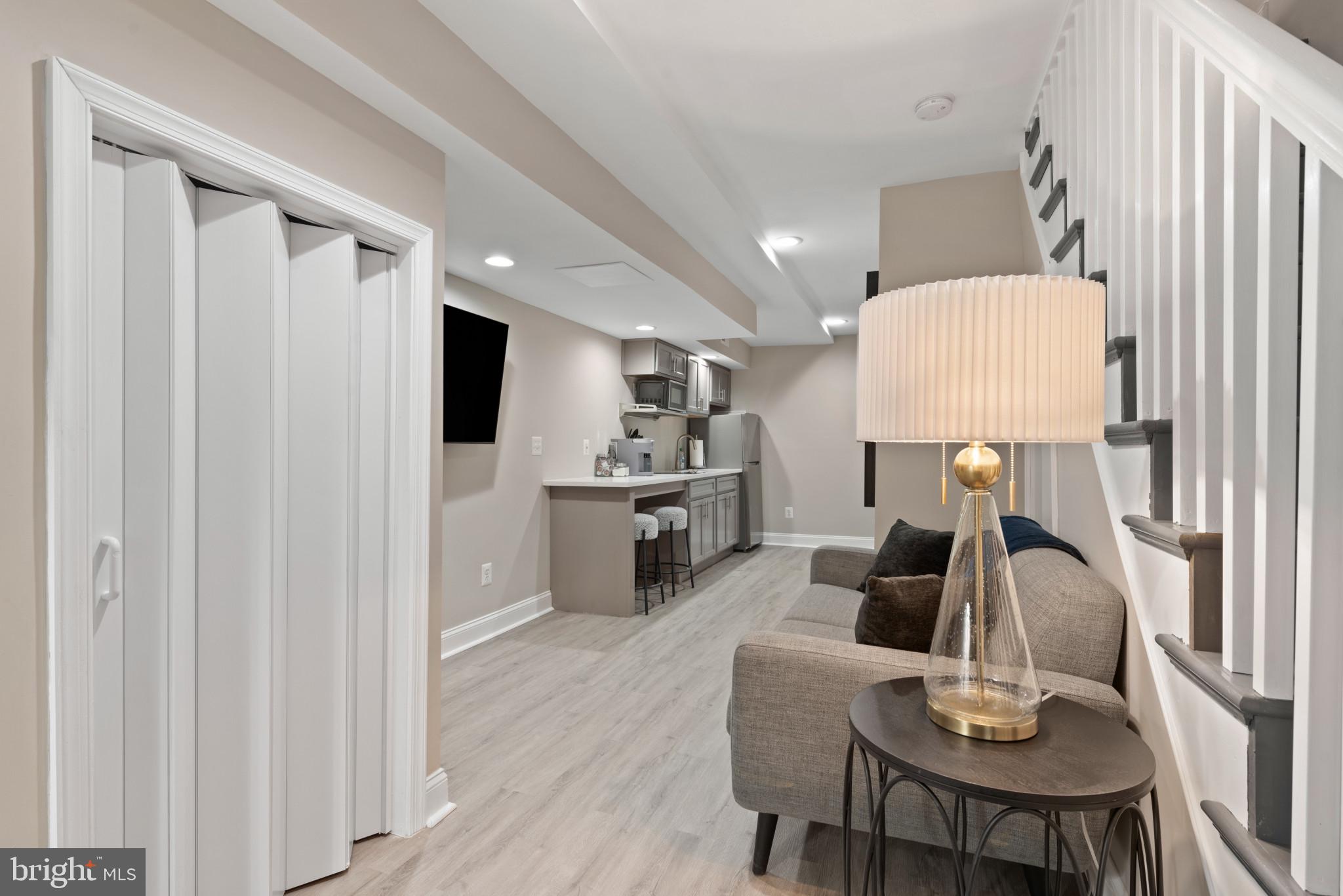 JOHNS HOPKINS - Residential Lease