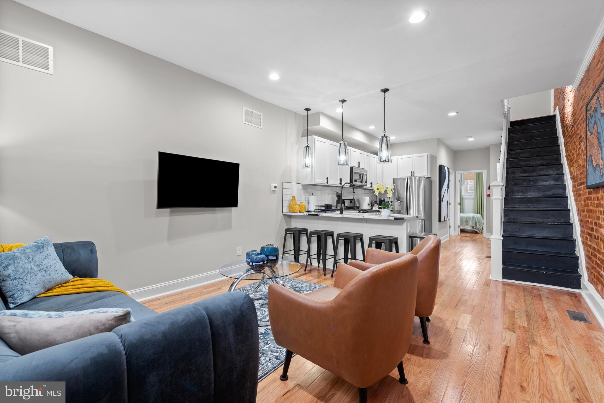 JOHNS HOPKINS - Residential Lease