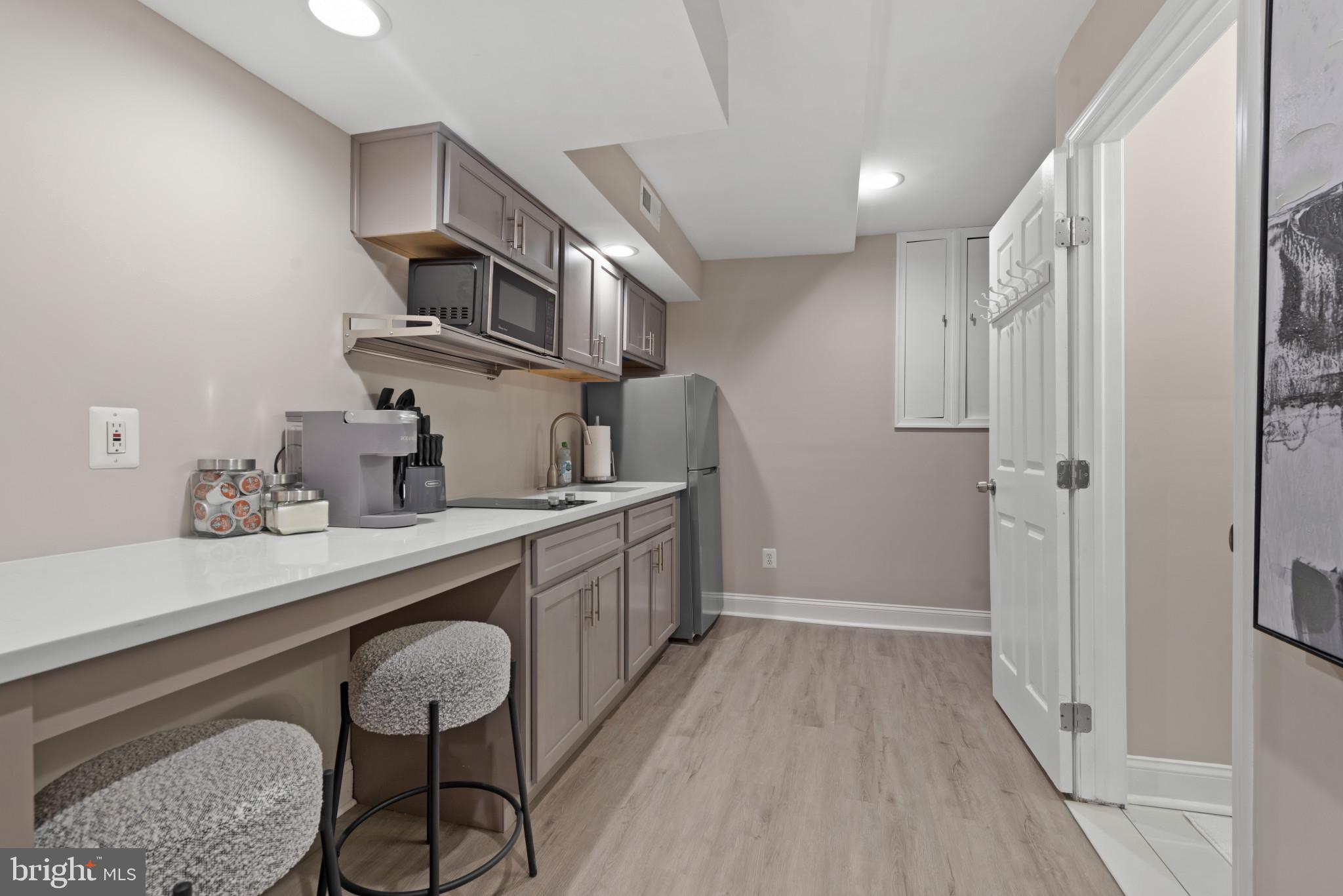 JOHNS HOPKINS - Residential Lease