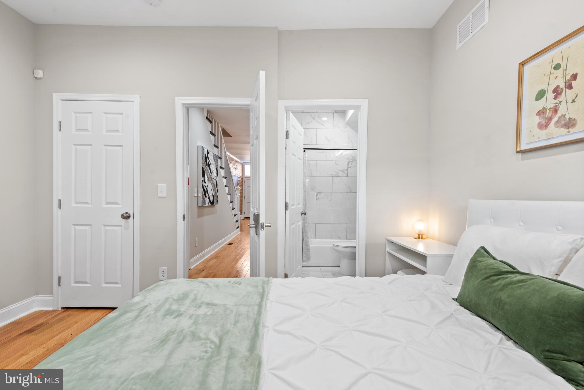 JOHNS HOPKINS - Residential Lease