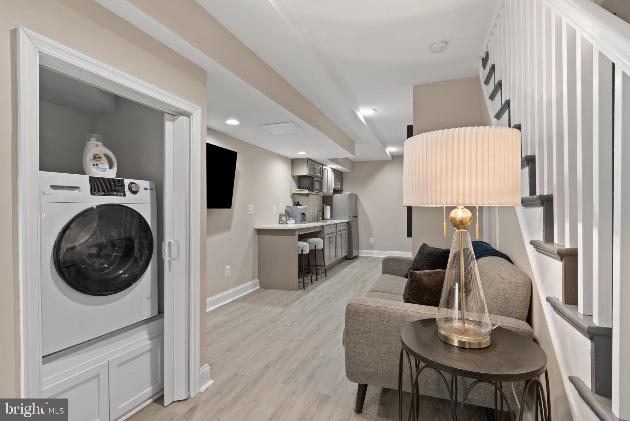 JOHNS HOPKINS - Residential Lease
