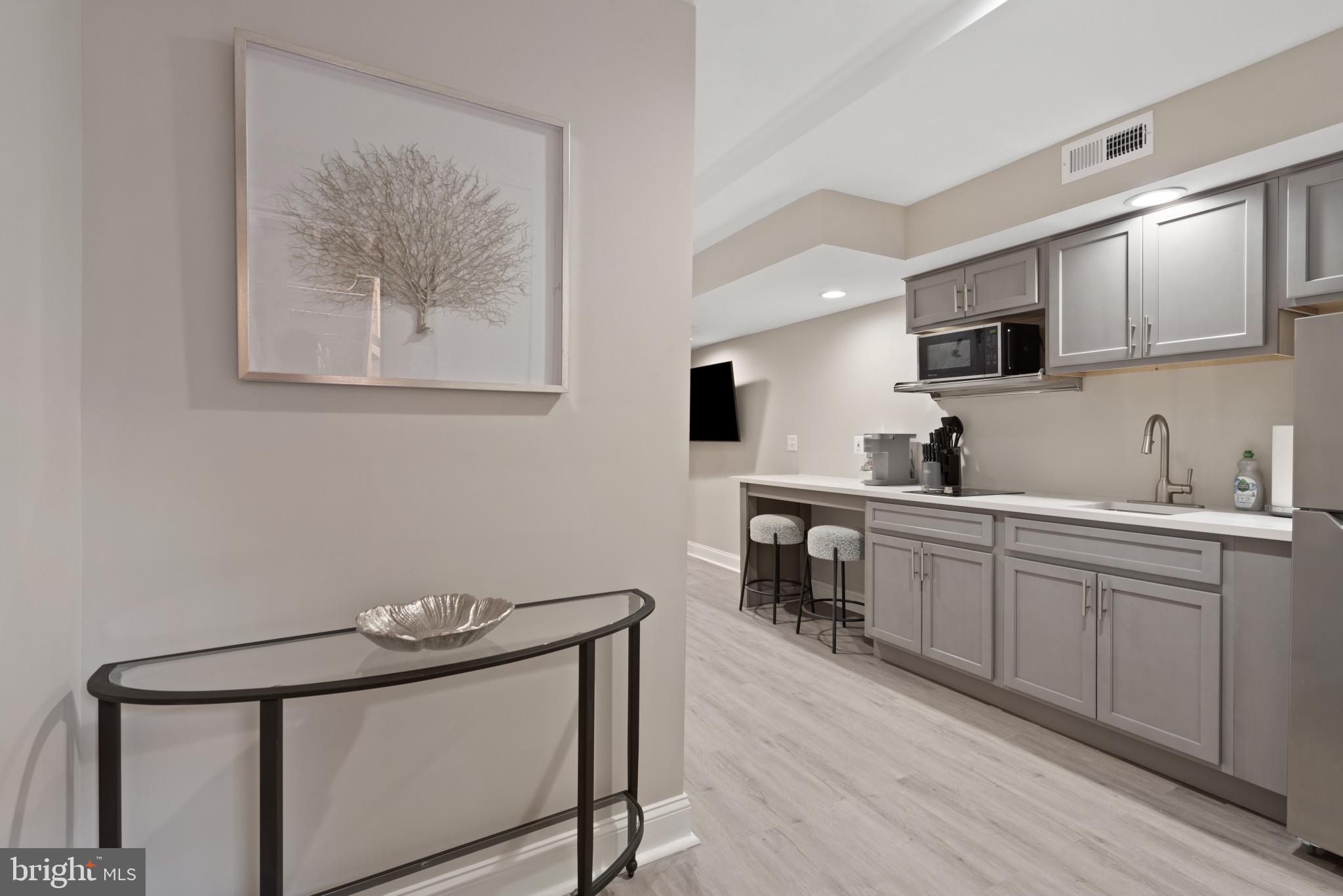 JOHNS HOPKINS - Residential Lease
