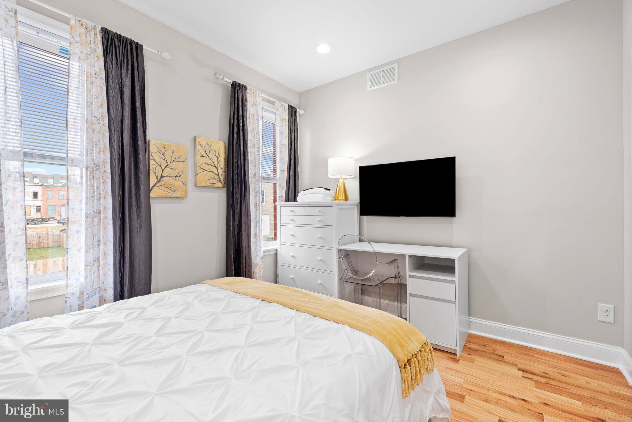 JOHNS HOPKINS - Residential Lease