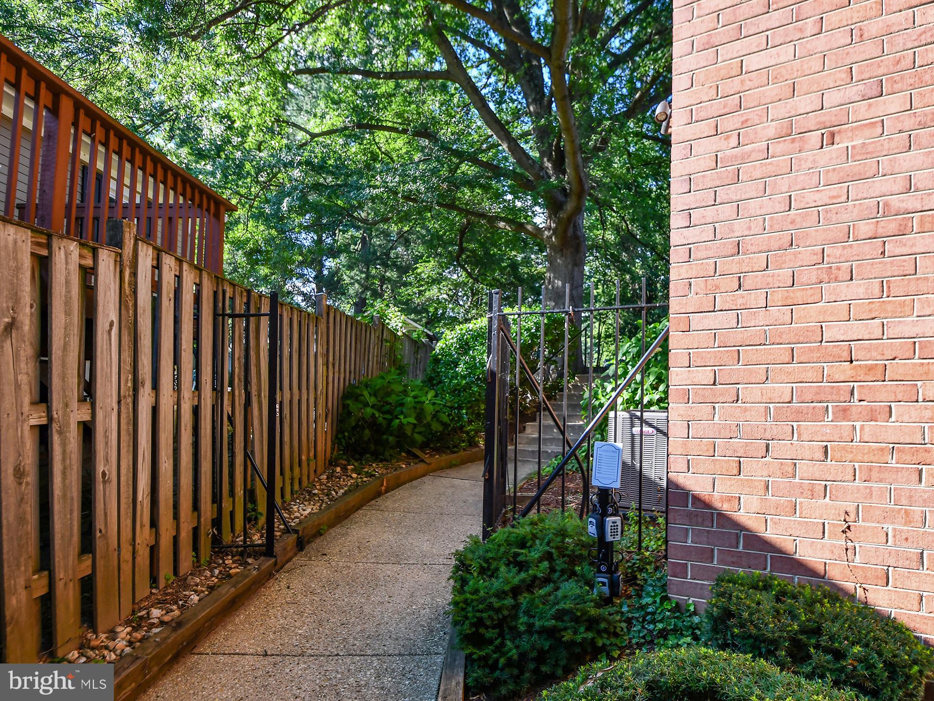 KENSINGTON TERRACE - Residential