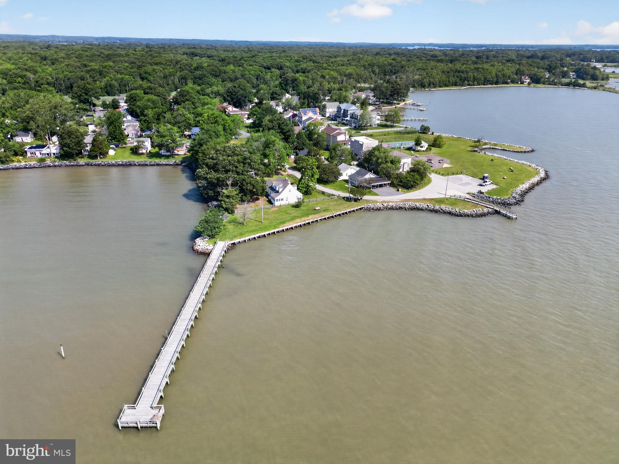 COLUMBIA BEACH - Residential