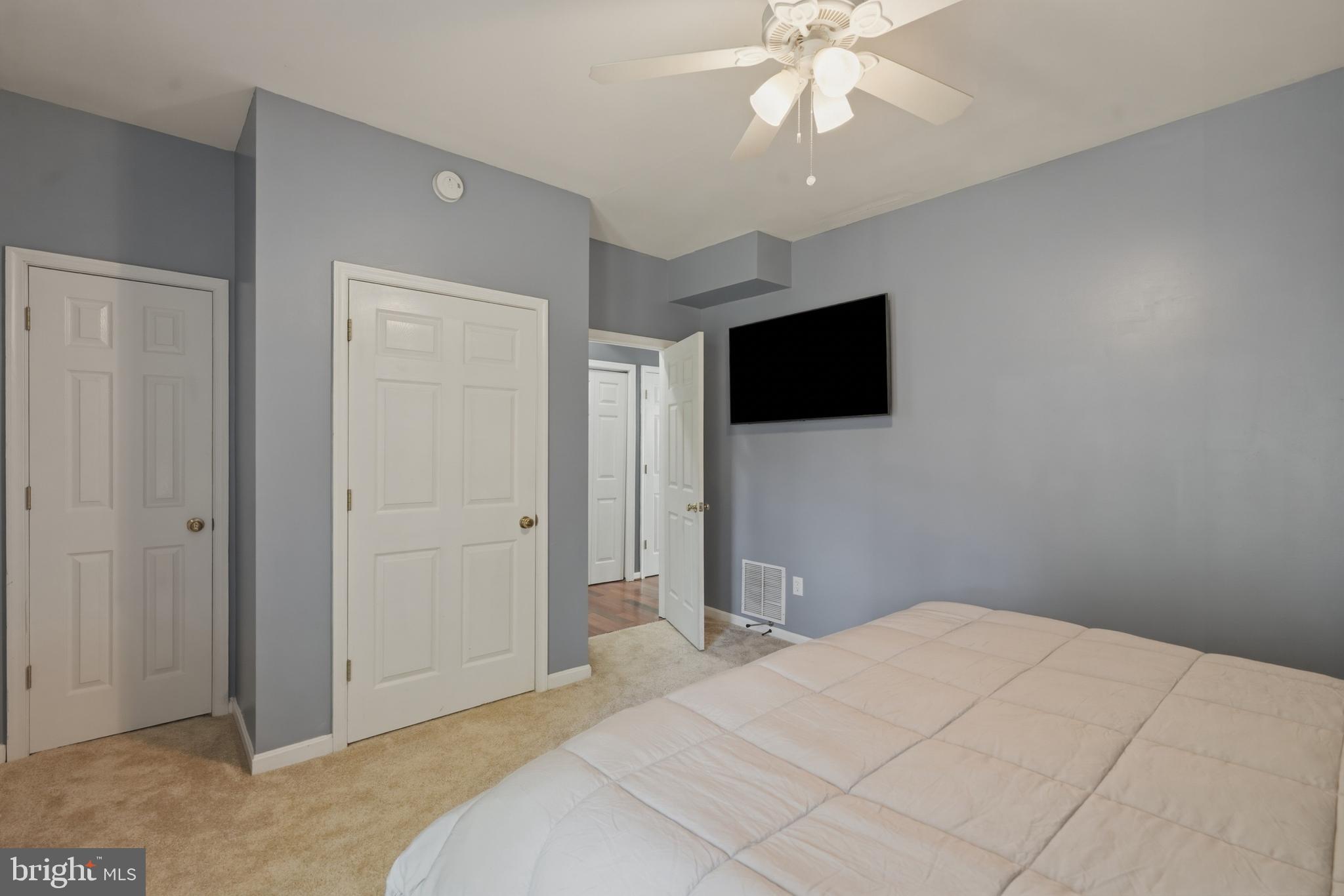 COLUMBIA BEACH - Residential