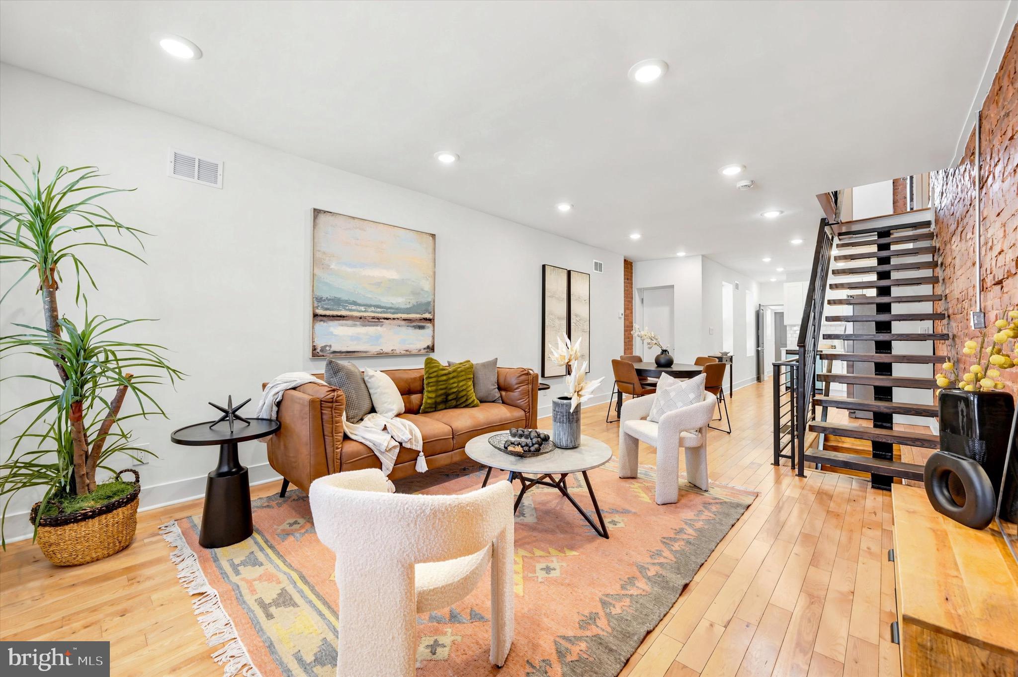 PORT RICHMOND - Residential