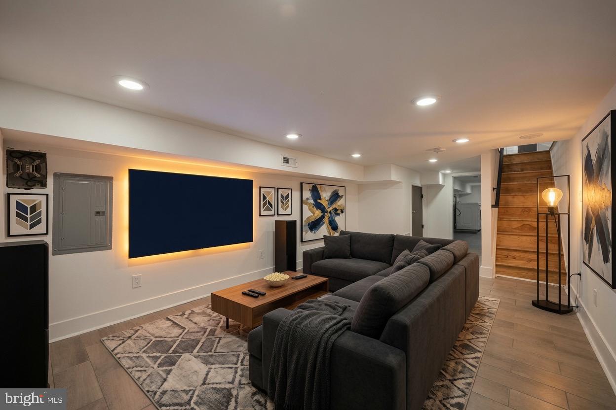 PORT RICHMOND - Residential