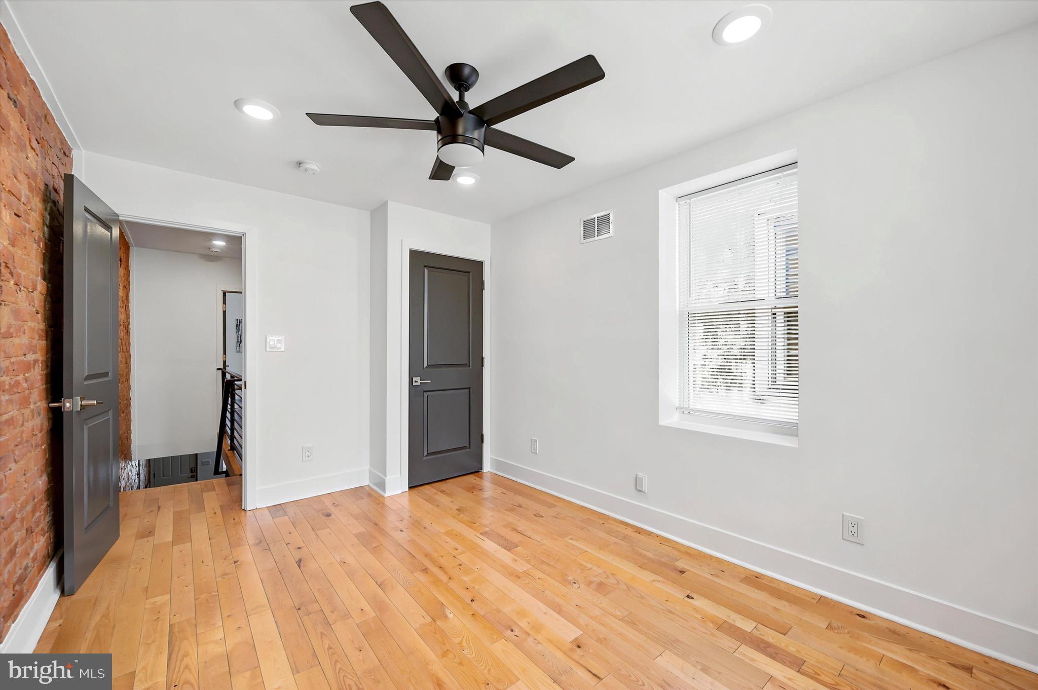 PORT RICHMOND - Residential