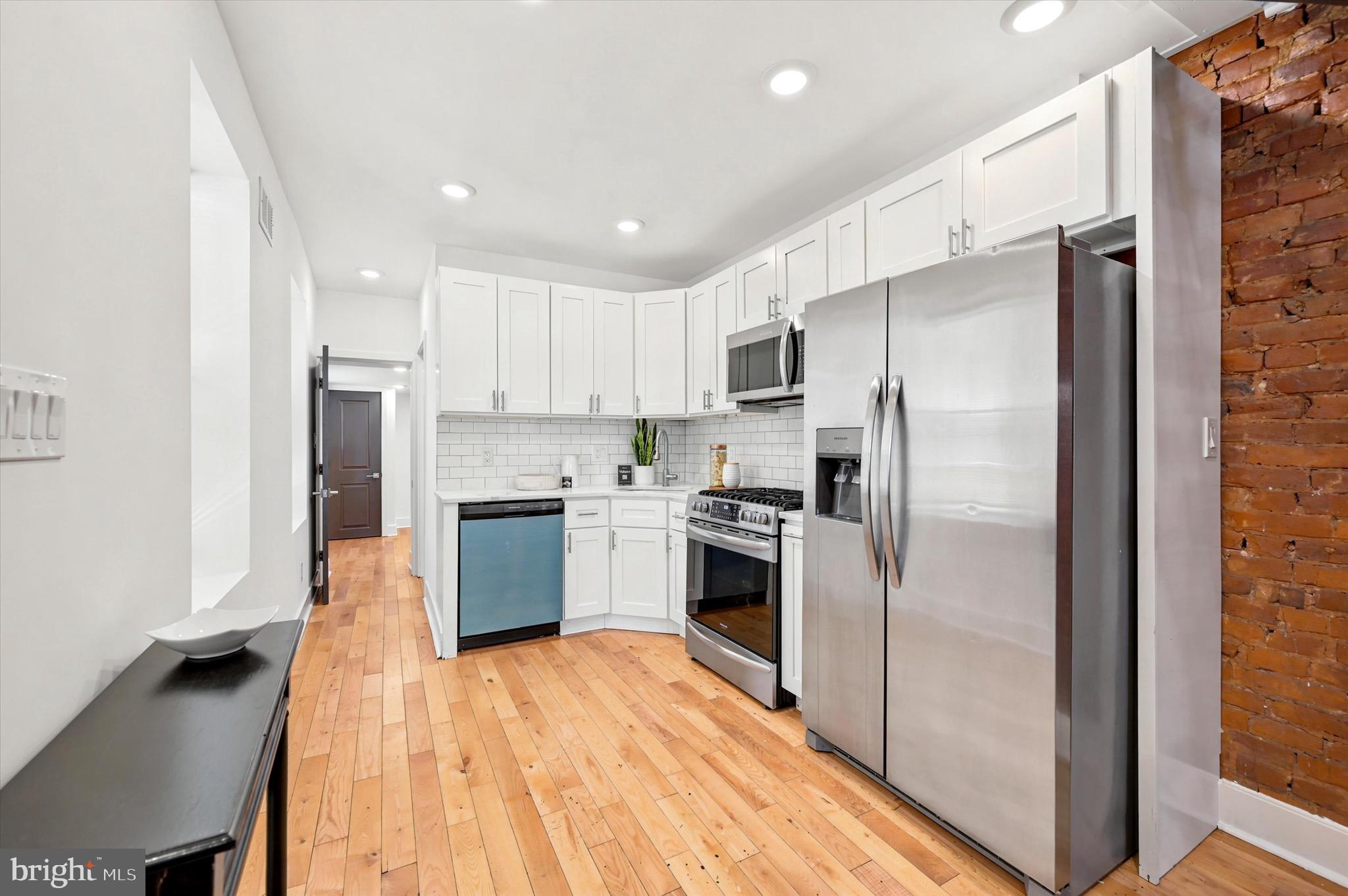 PORT RICHMOND - Residential