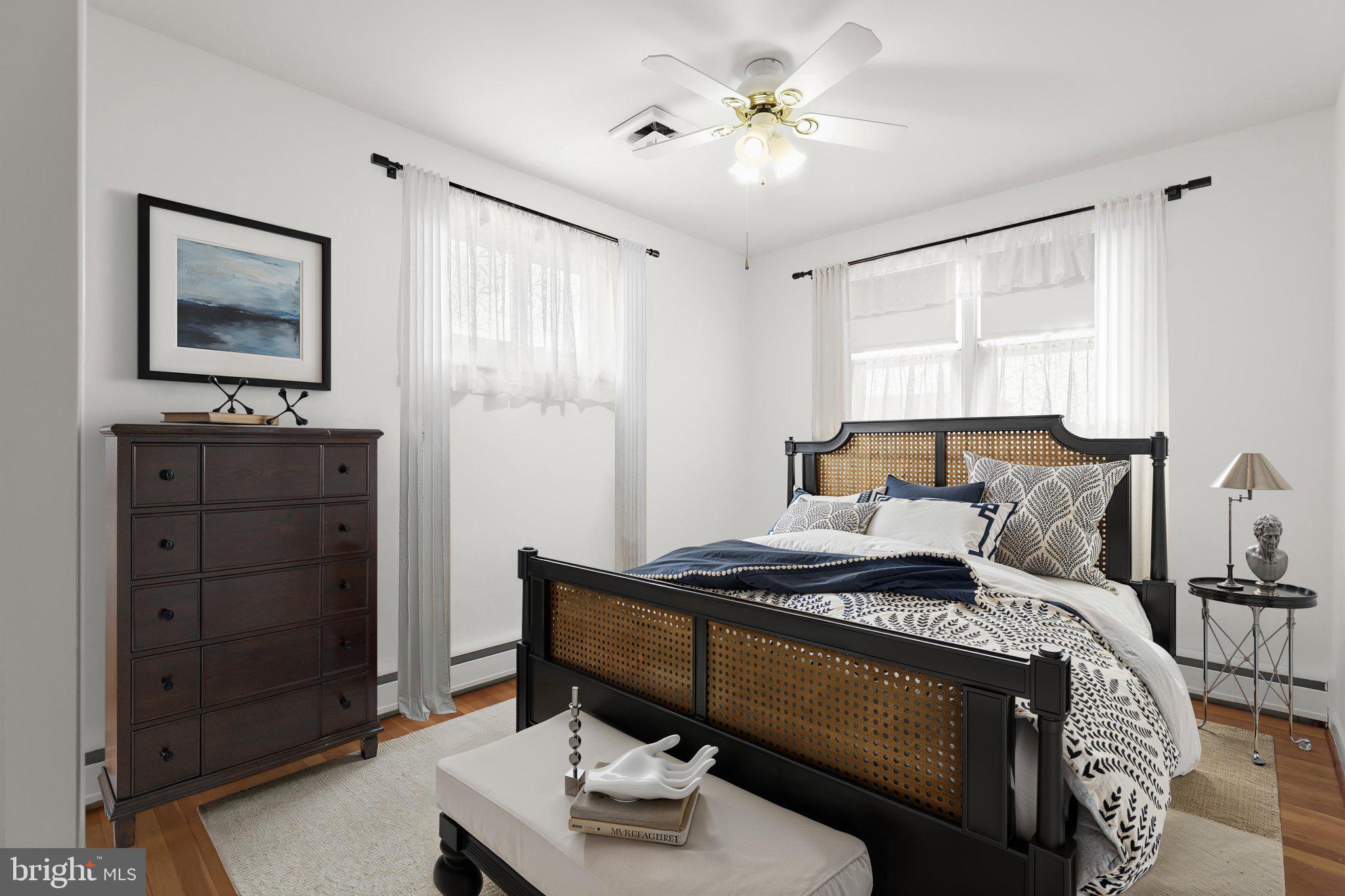 HARWOOD MANOR - Residential