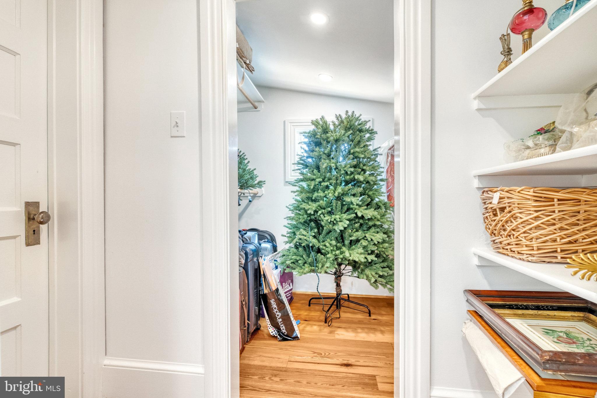 COBBS GROVE - Residential
