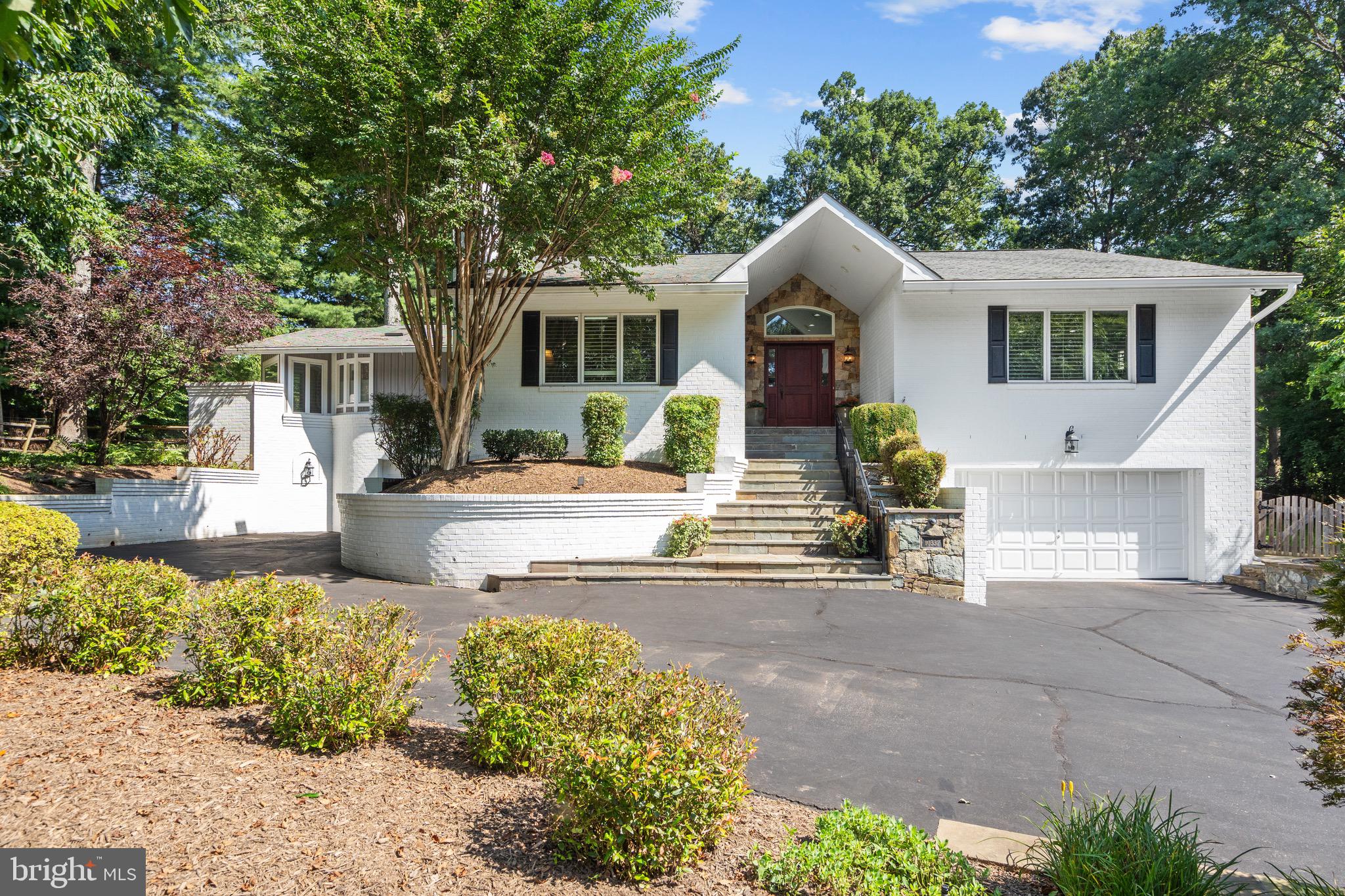 LEXINGTON ESTATES - Residential