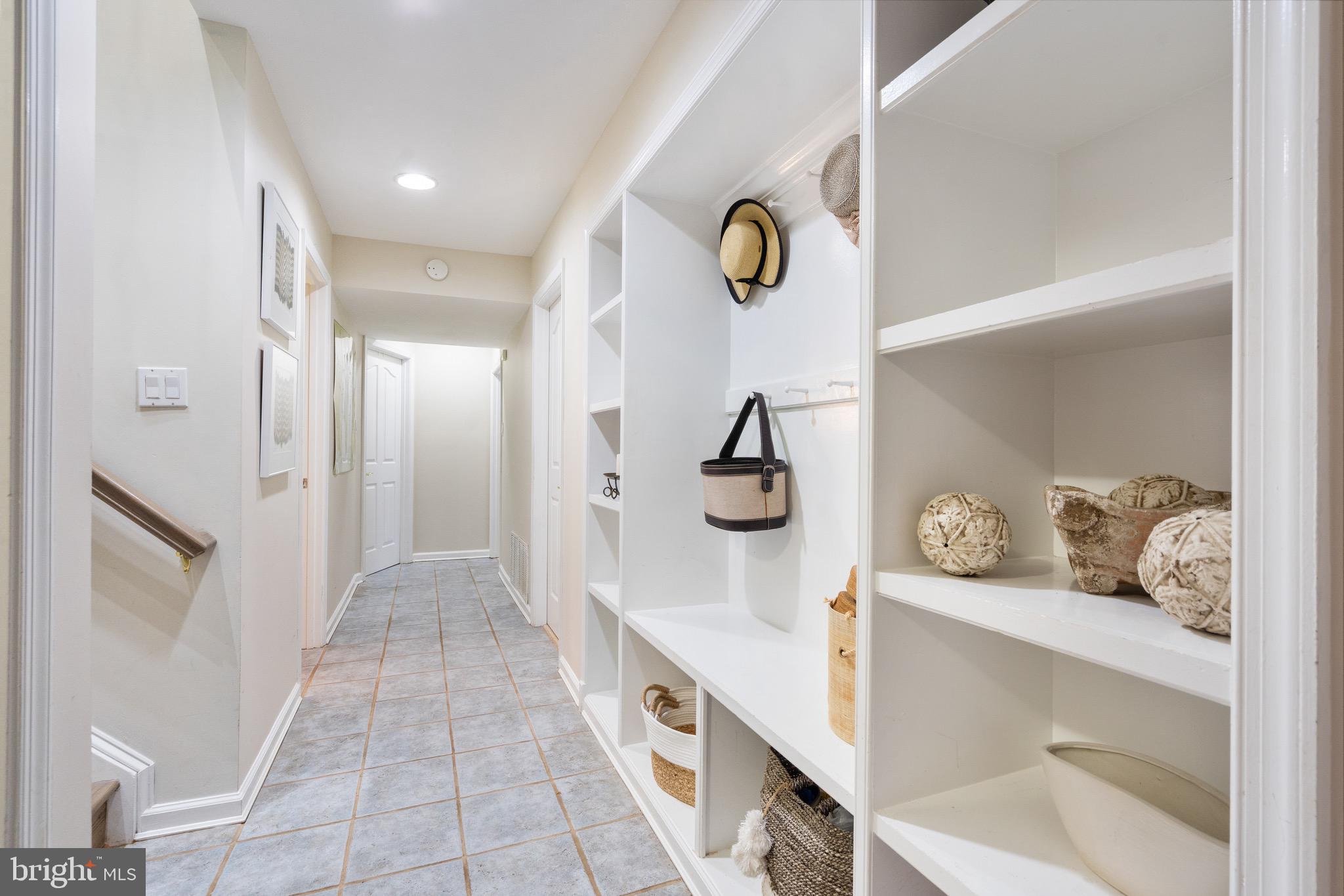 LEXINGTON ESTATES - Residential