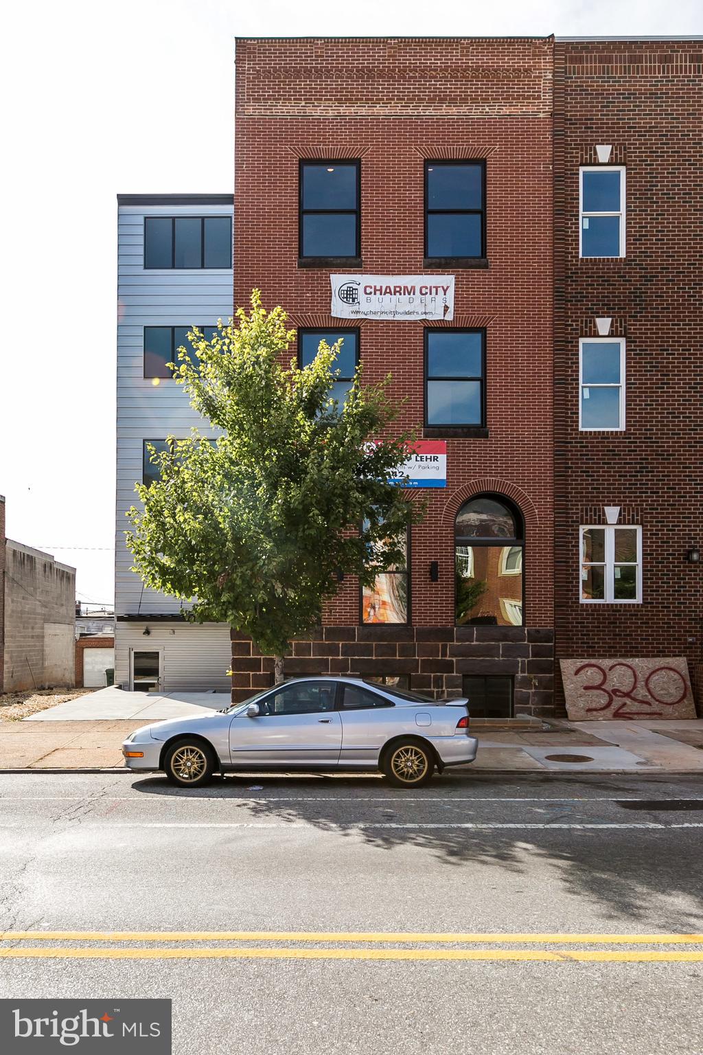 HIGHLANDTOWN - Residential Lease