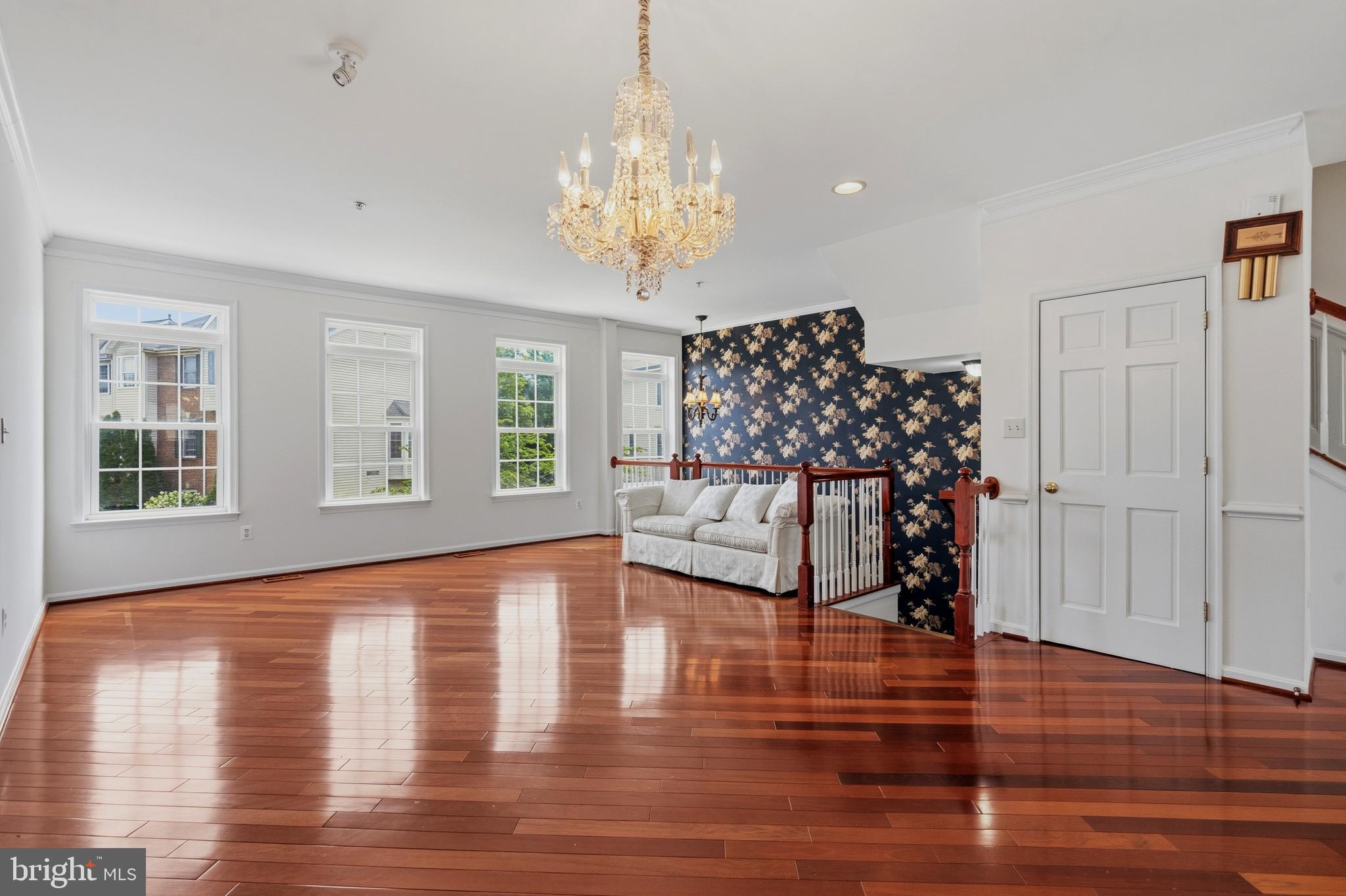 CROFTON VALLEY - Residential