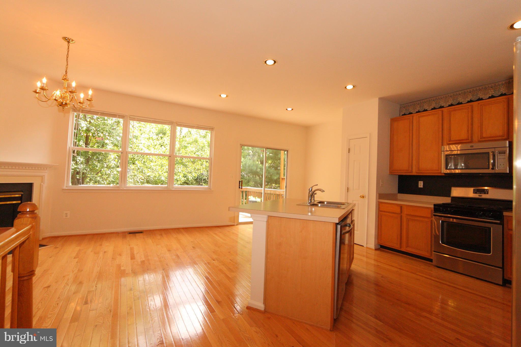 FAIR LAKES COURT - Residential Lease