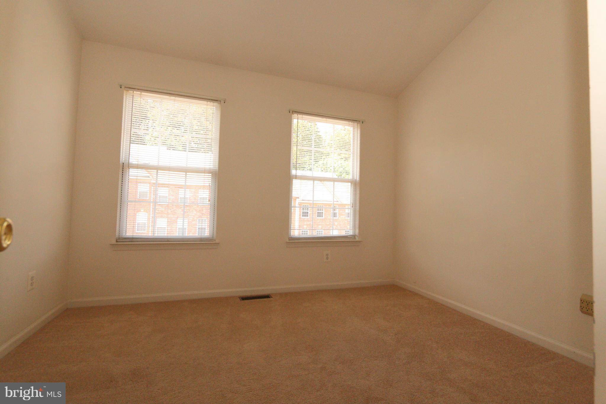 FAIR LAKES COURT - Residential Lease