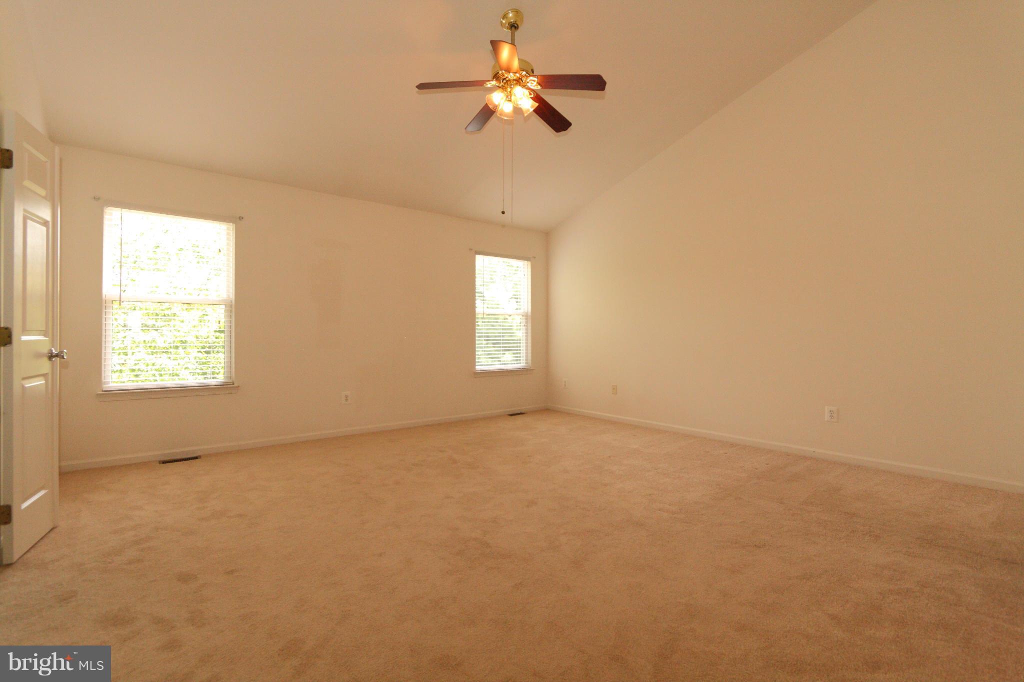 FAIR LAKES COURT - Residential Lease