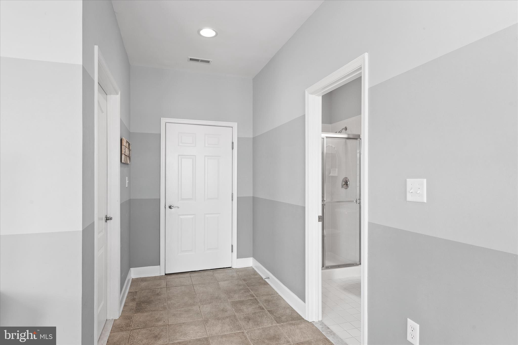 GLEN RIDDLE - Residential