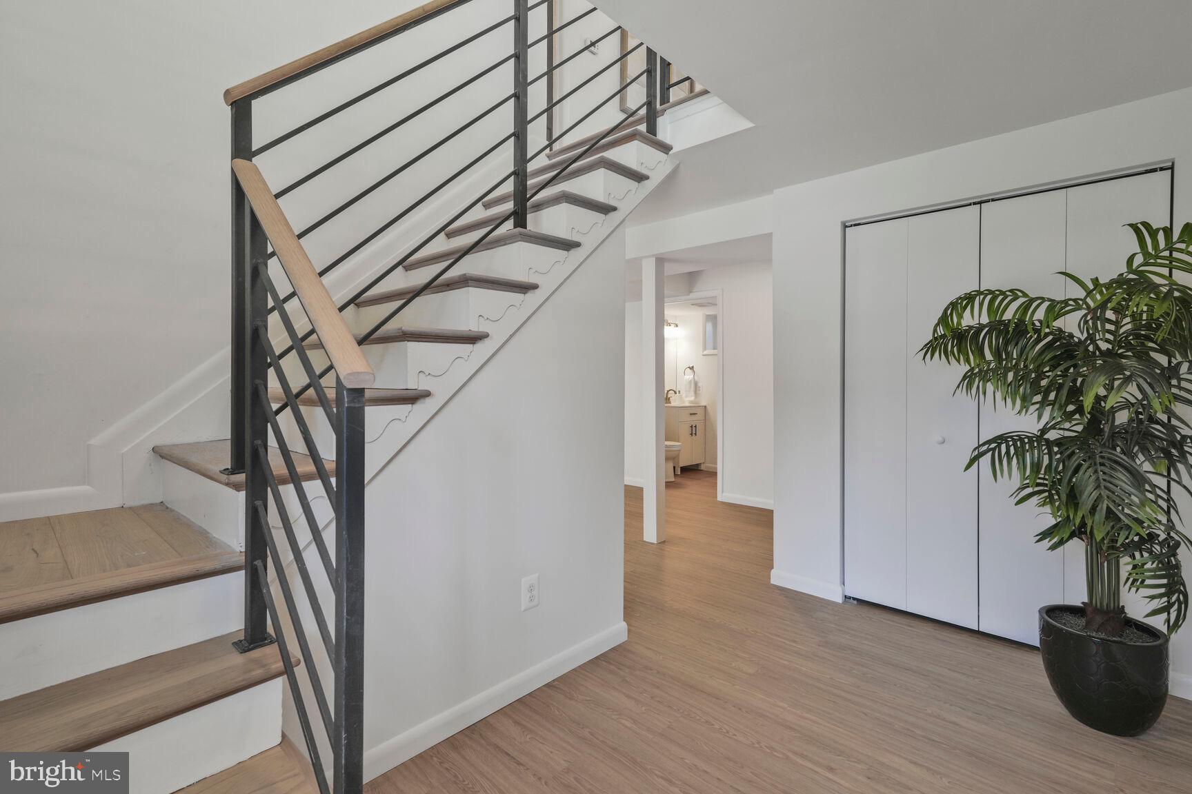 ROLLING VALLEY - Residential