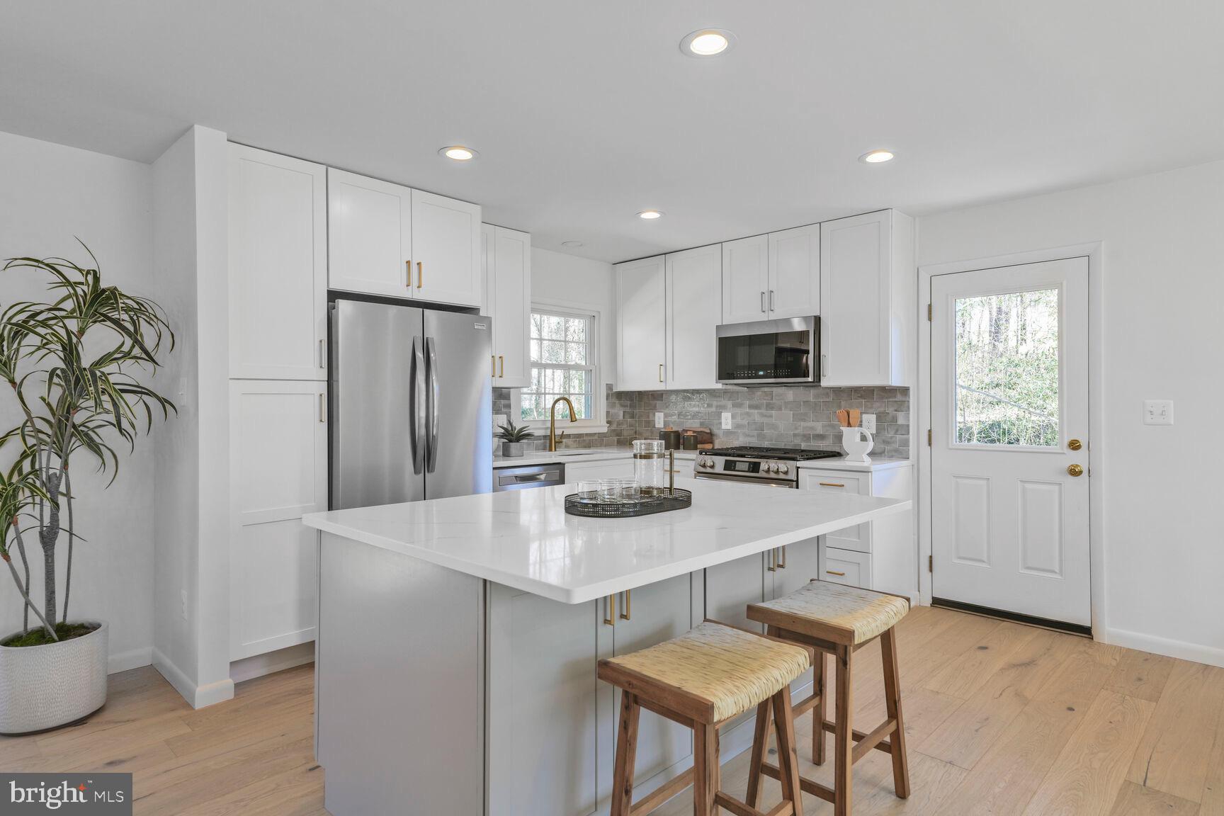 ROLLING VALLEY - Residential