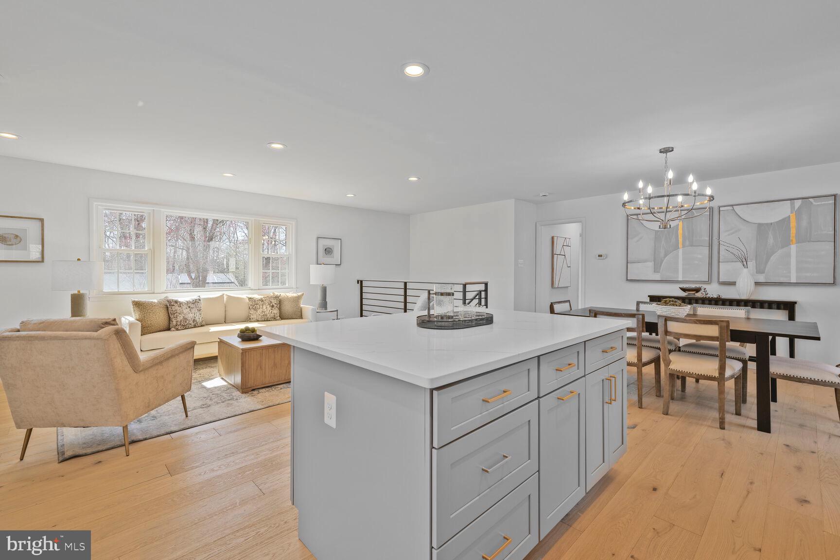 ROLLING VALLEY - Residential