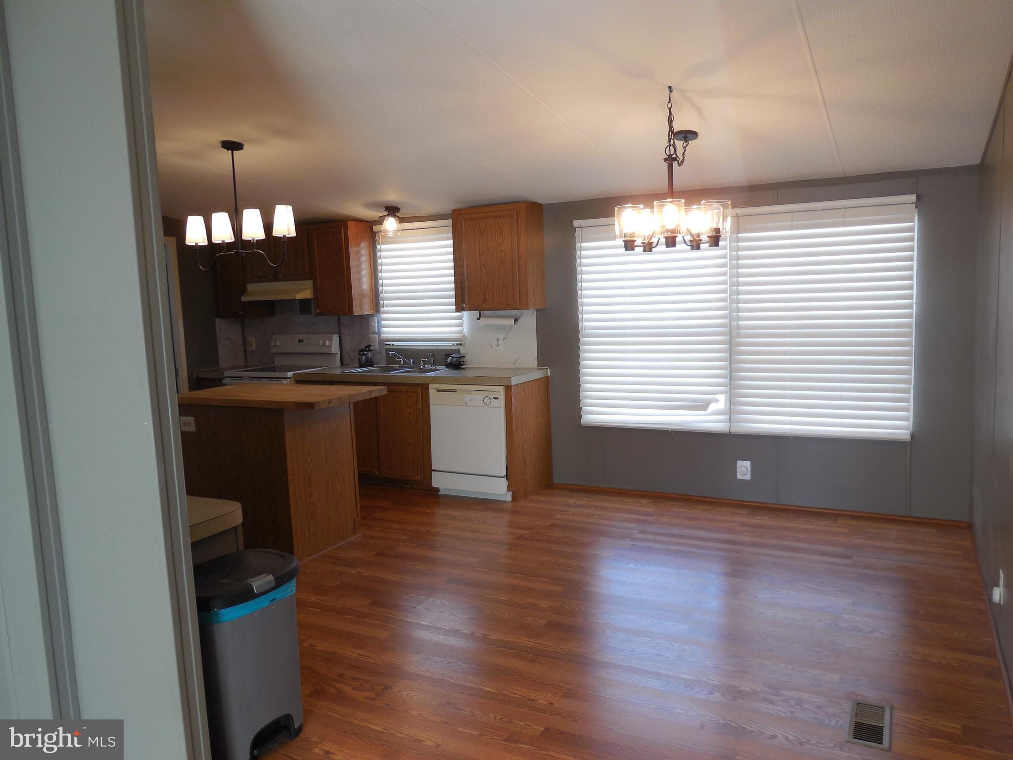 DARLINGTON MOBILE ESTATES - Residential