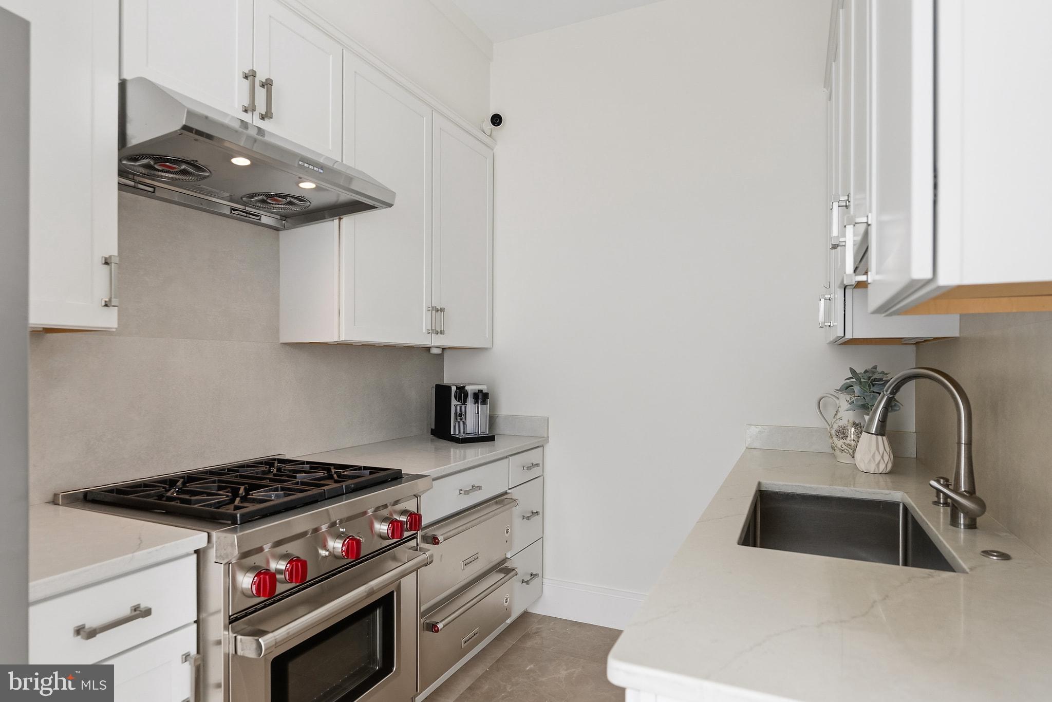 POTOMAC OUTSIDE - Residential