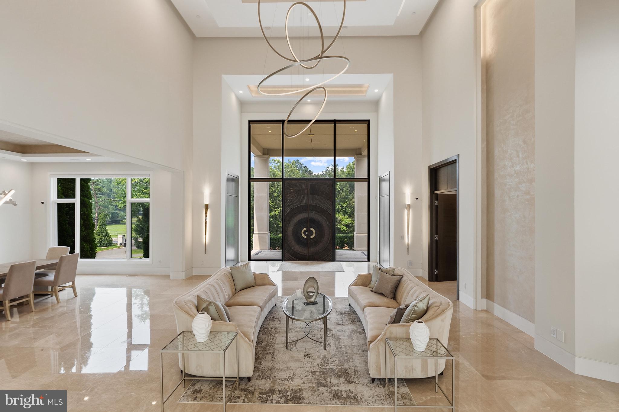 POTOMAC OUTSIDE - Residential