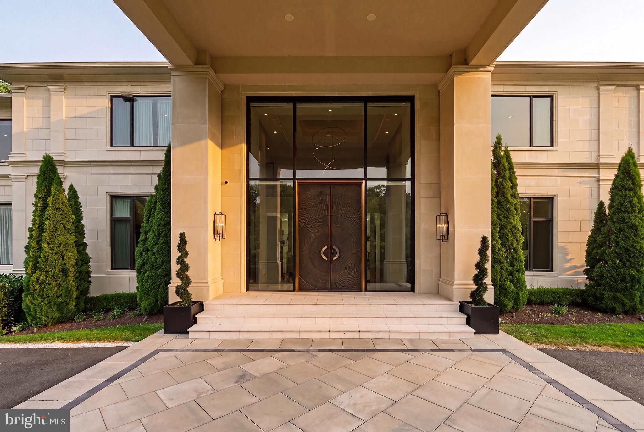POTOMAC OUTSIDE - Residential