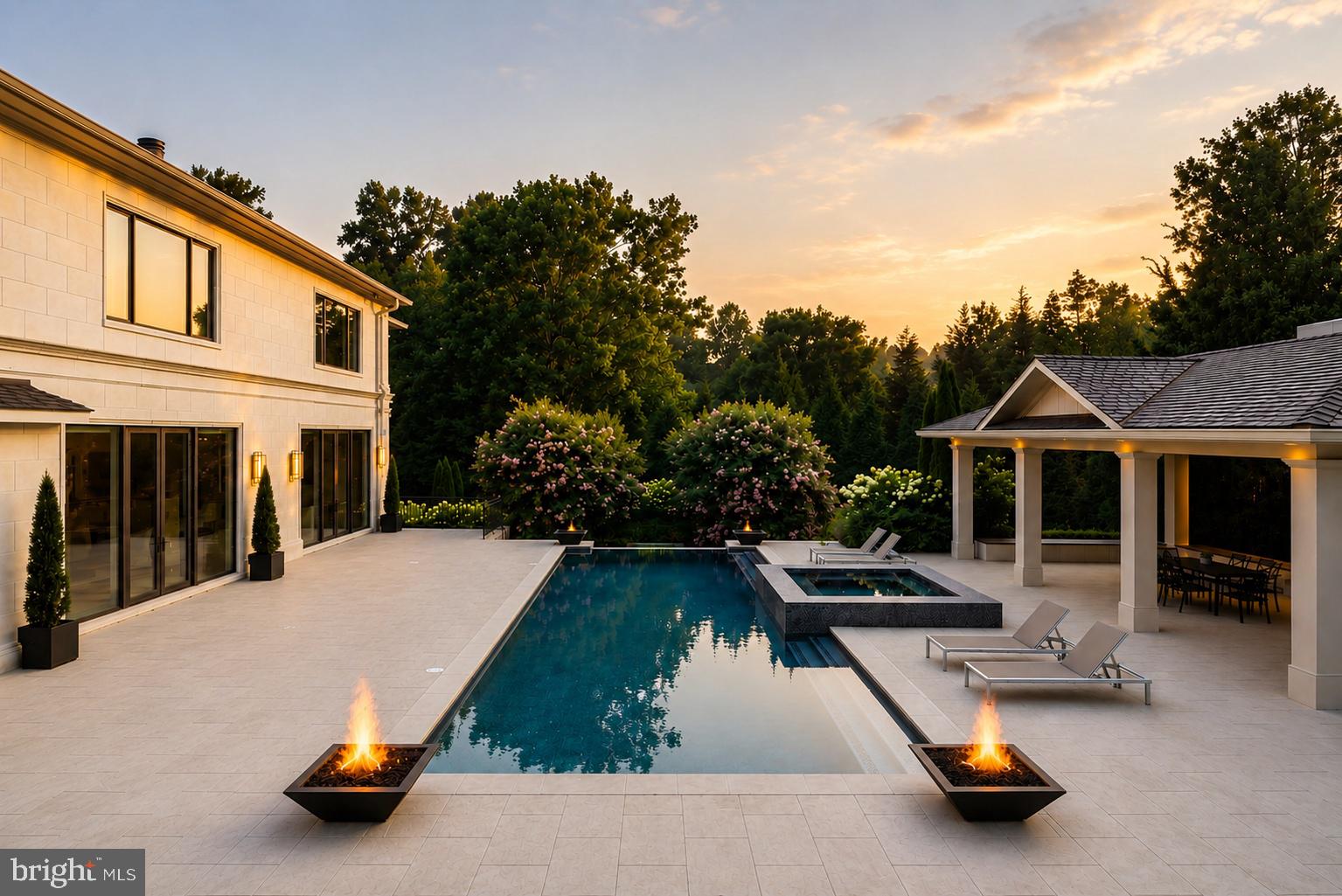 POTOMAC OUTSIDE - Residential